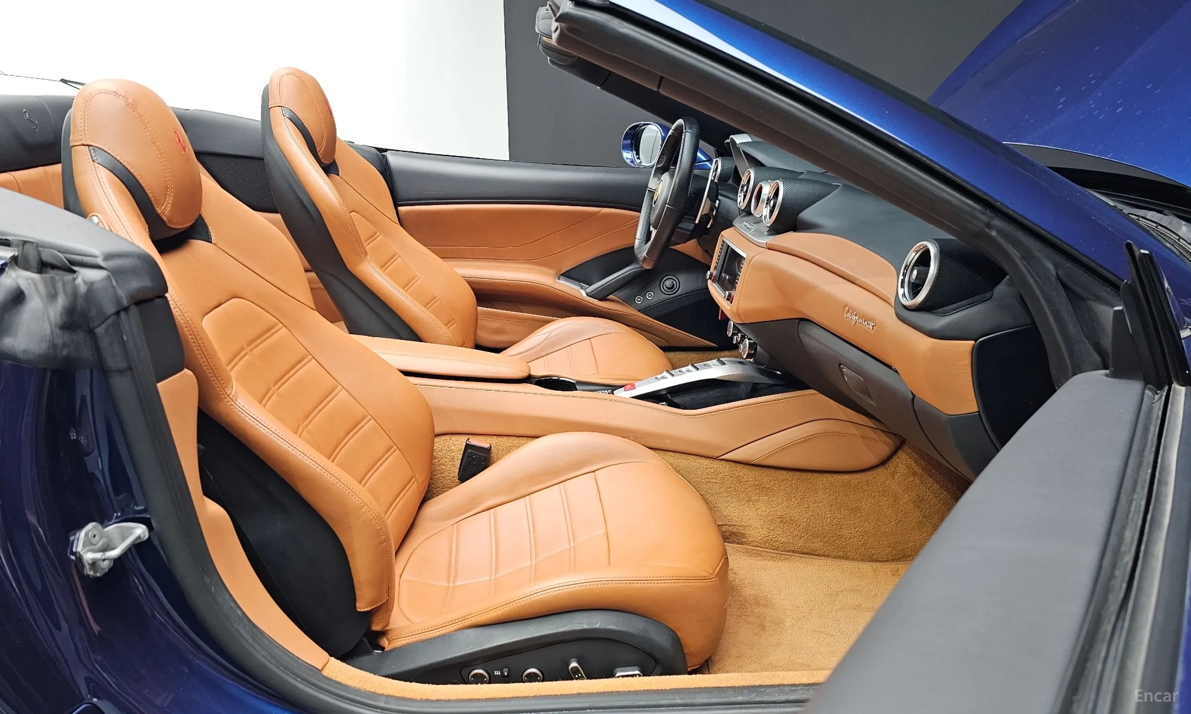 Ferrari California превью 10