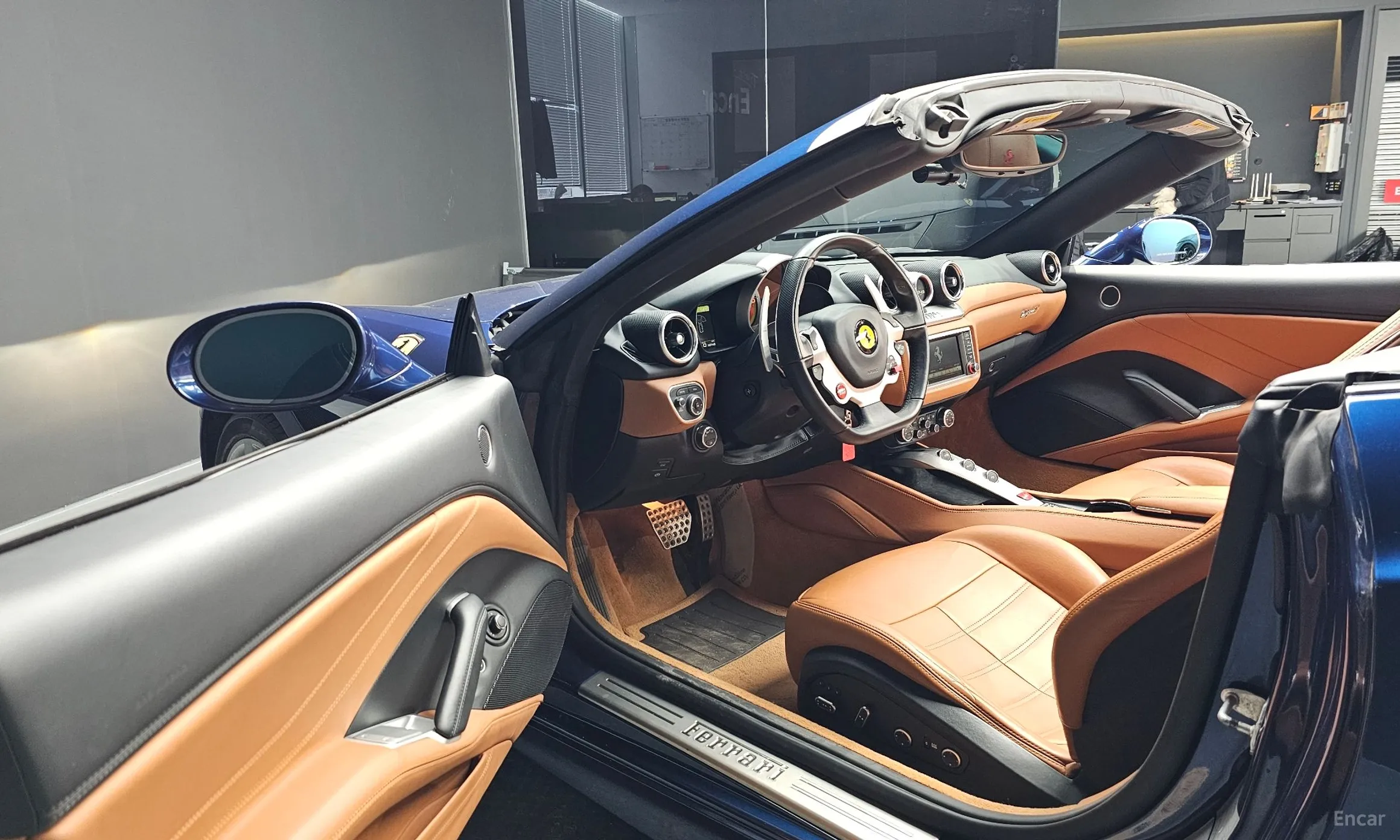 Ferrari California превью 12