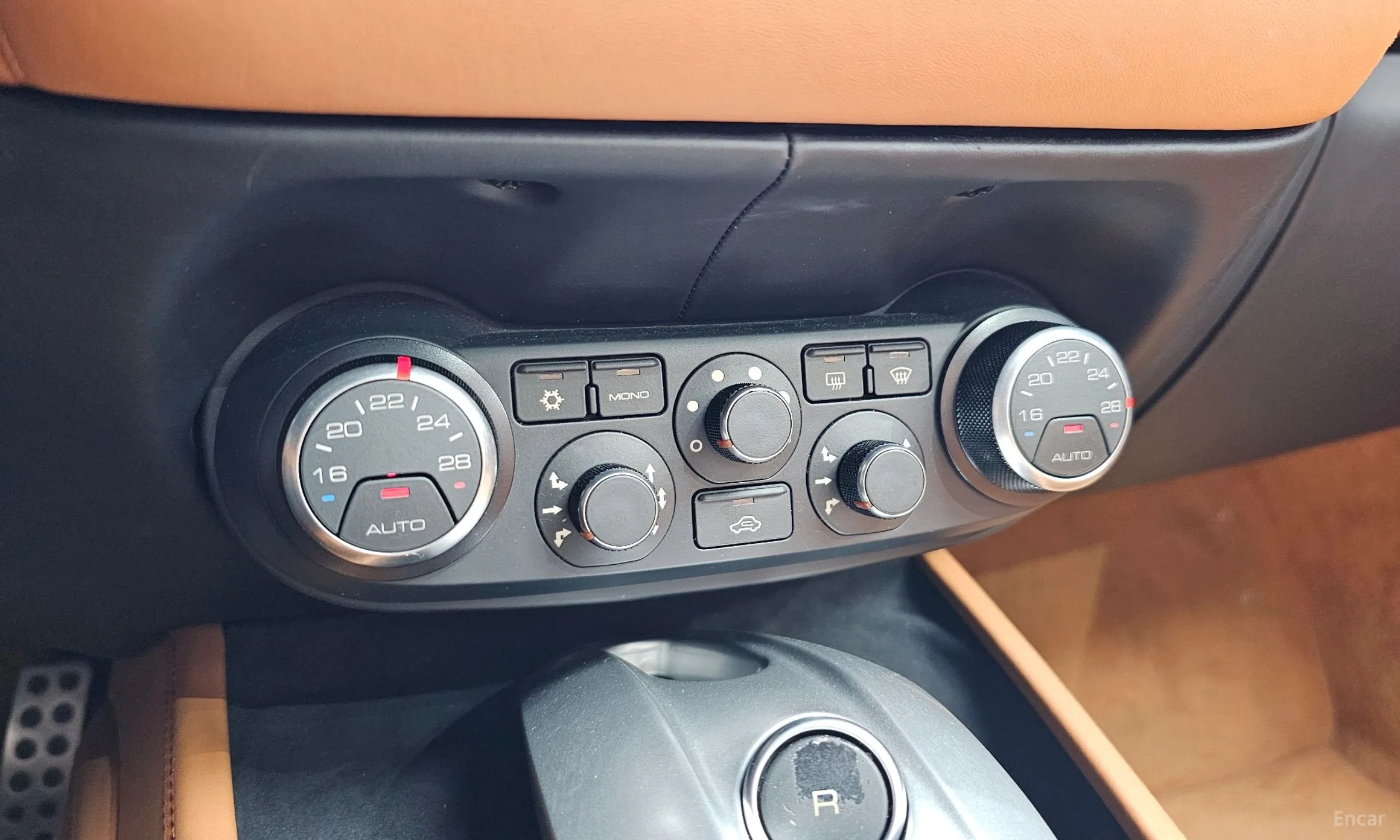 Ferrari California превью 16