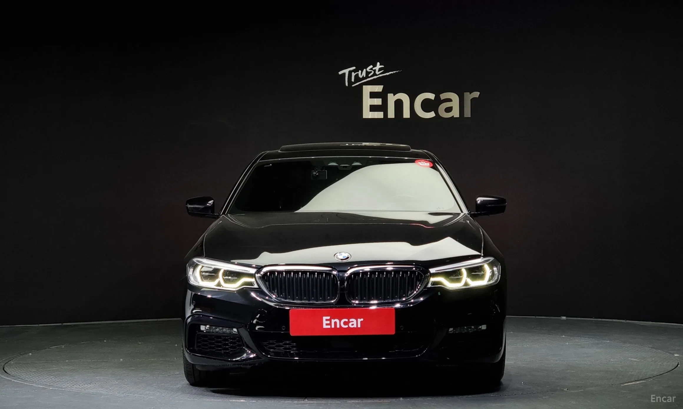BMW 5 Series (G30) превью 2