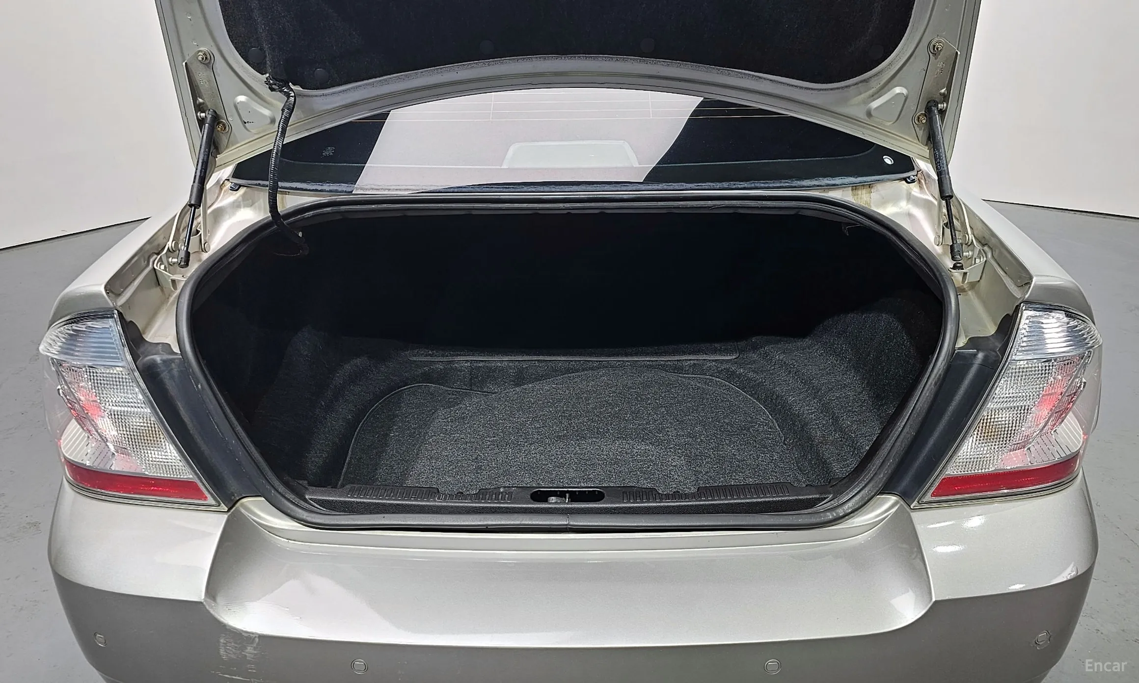 Ford Taurus превью 20