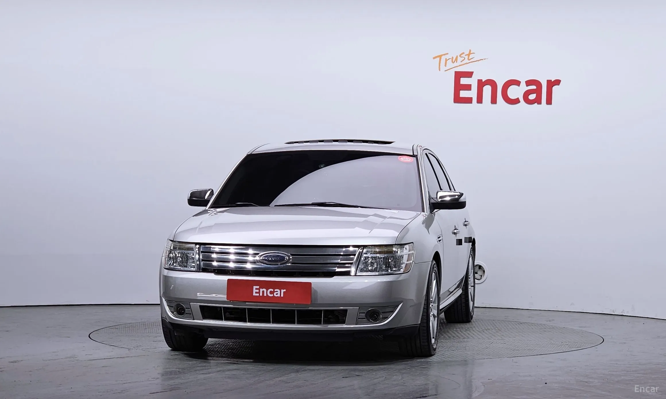 Ford Taurus превью 3