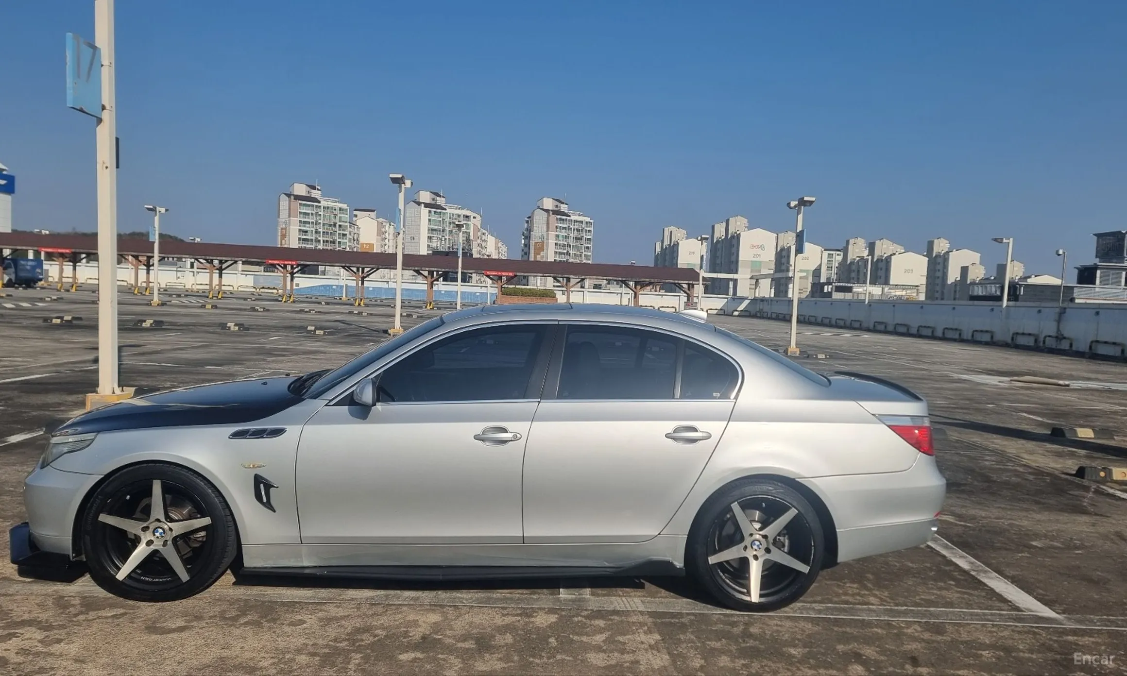 BMW 5 Series (E60) превью 2