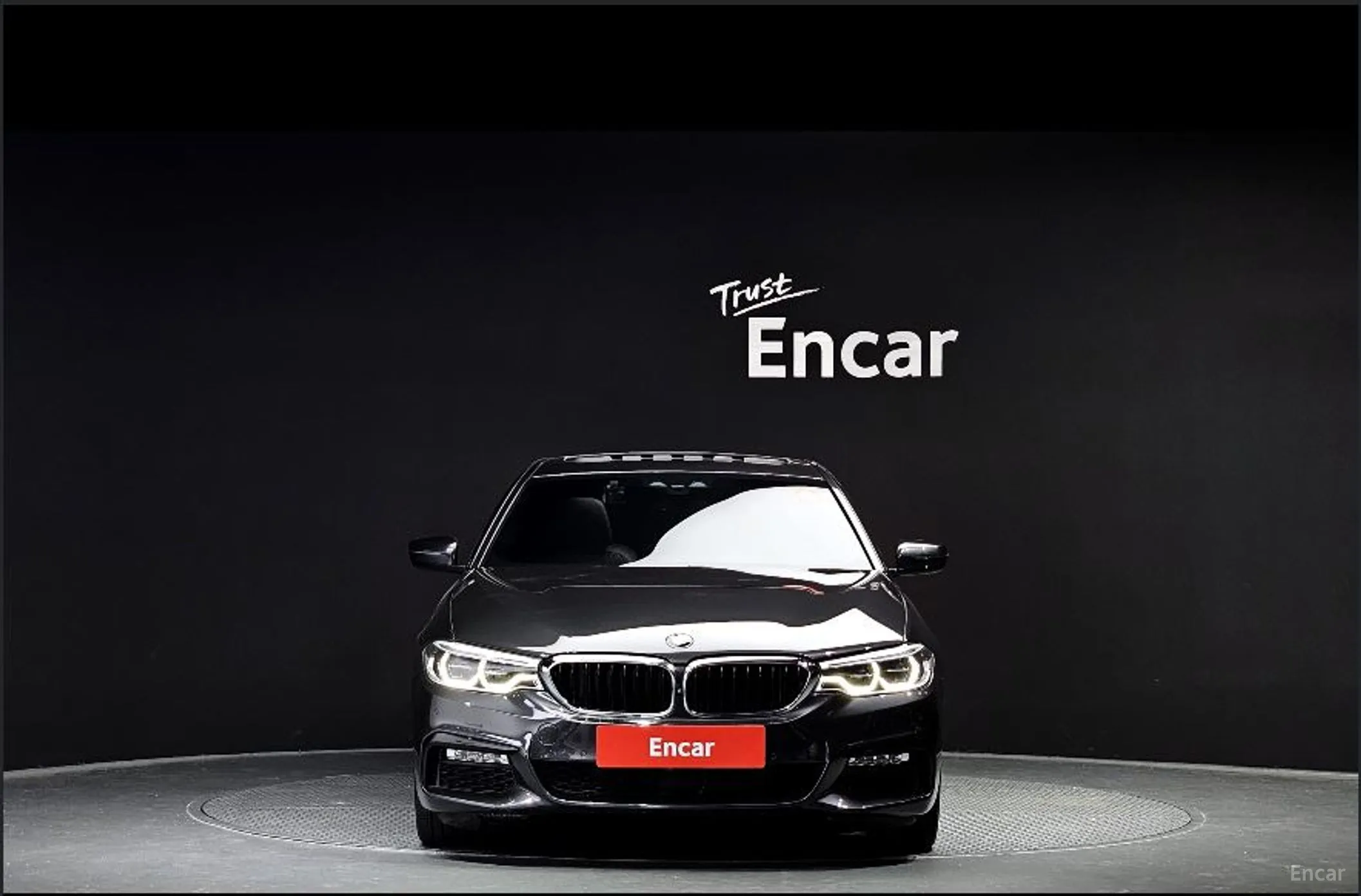 BMW 5 Series (G30) превью 2
