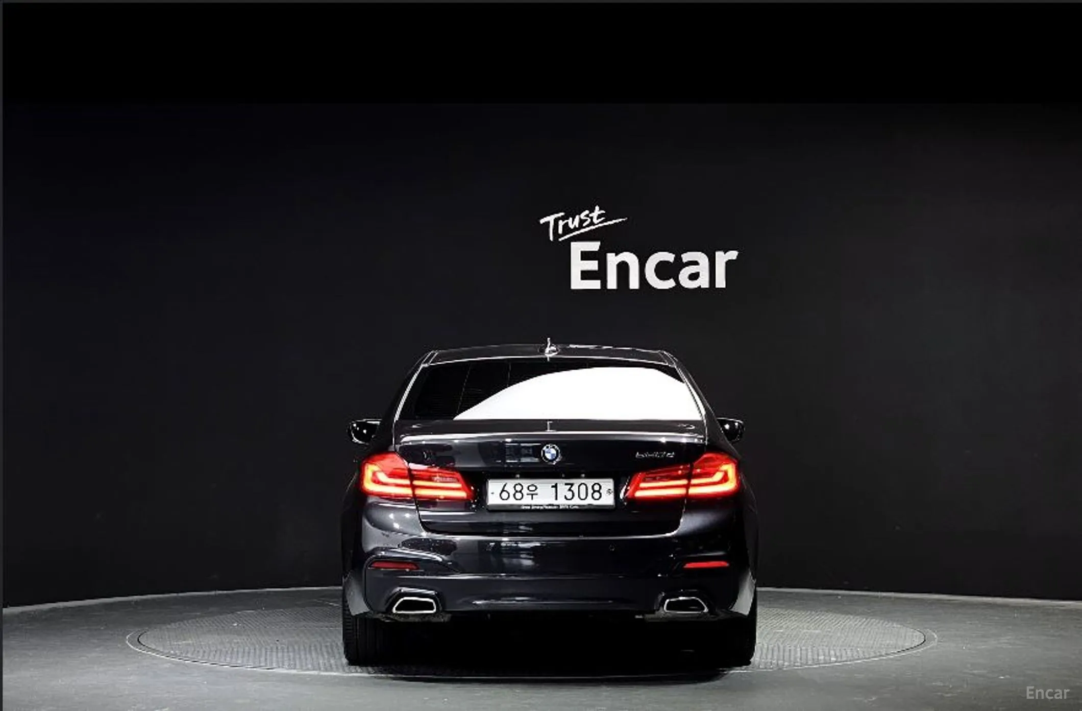 BMW 5 Series (G30) превью 3