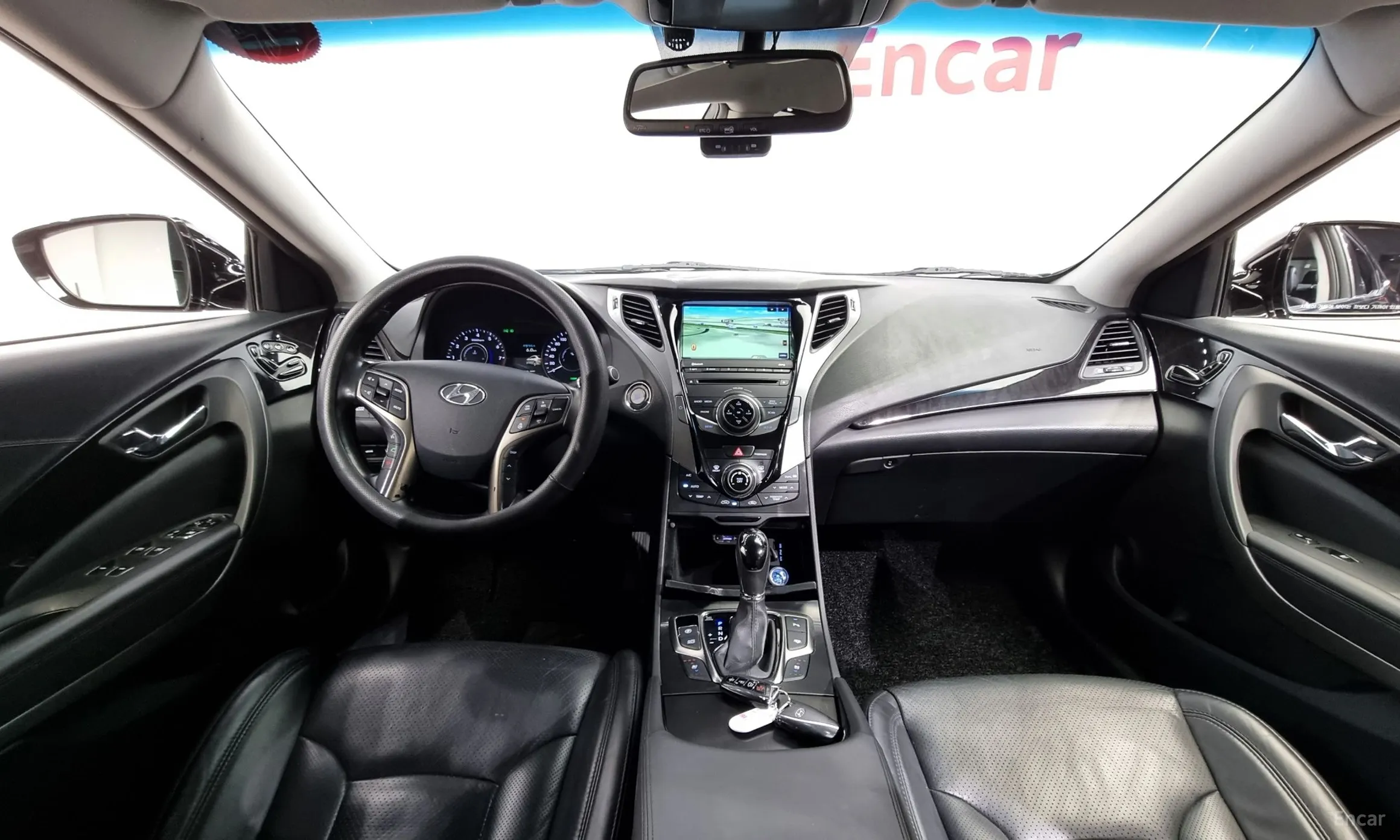 Hyundai Grandeur HG превью 4