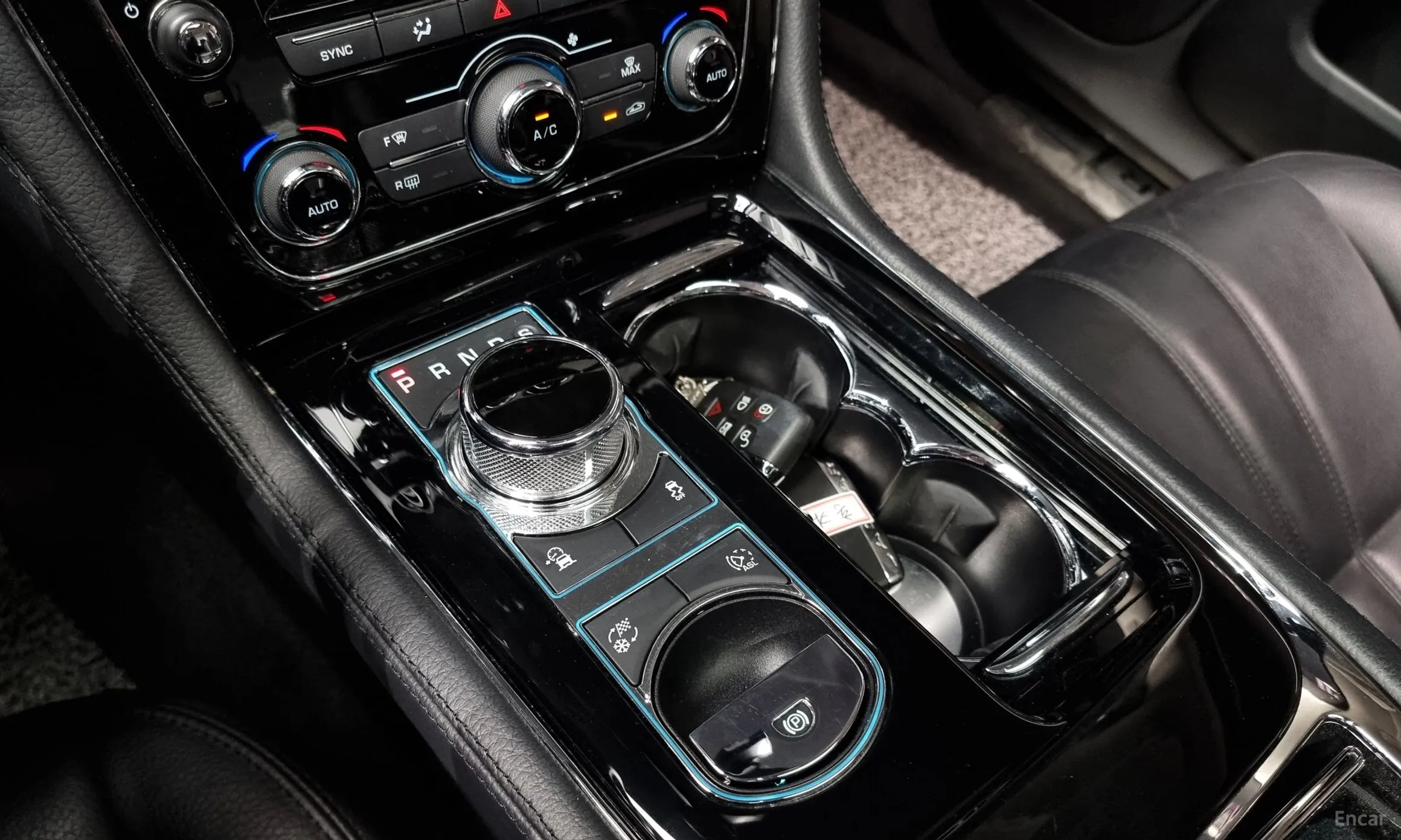 Jaguar All New XJ превью 9