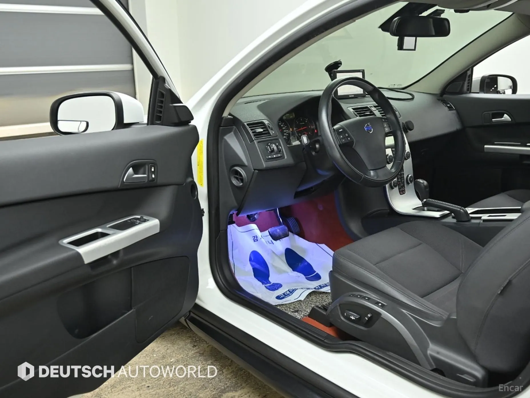 Volvo C30. превью 11