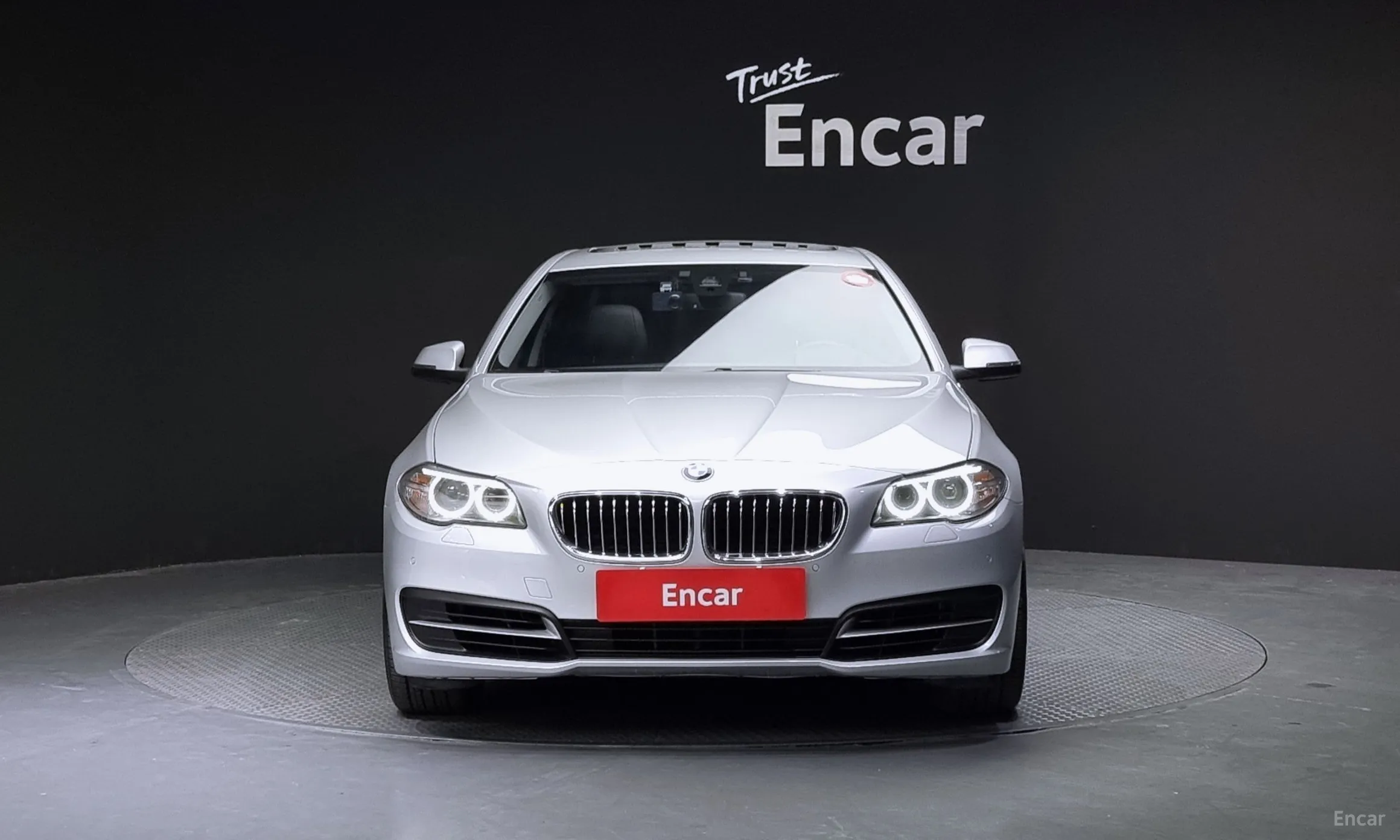 BMW 5 Series (F10) превью 2