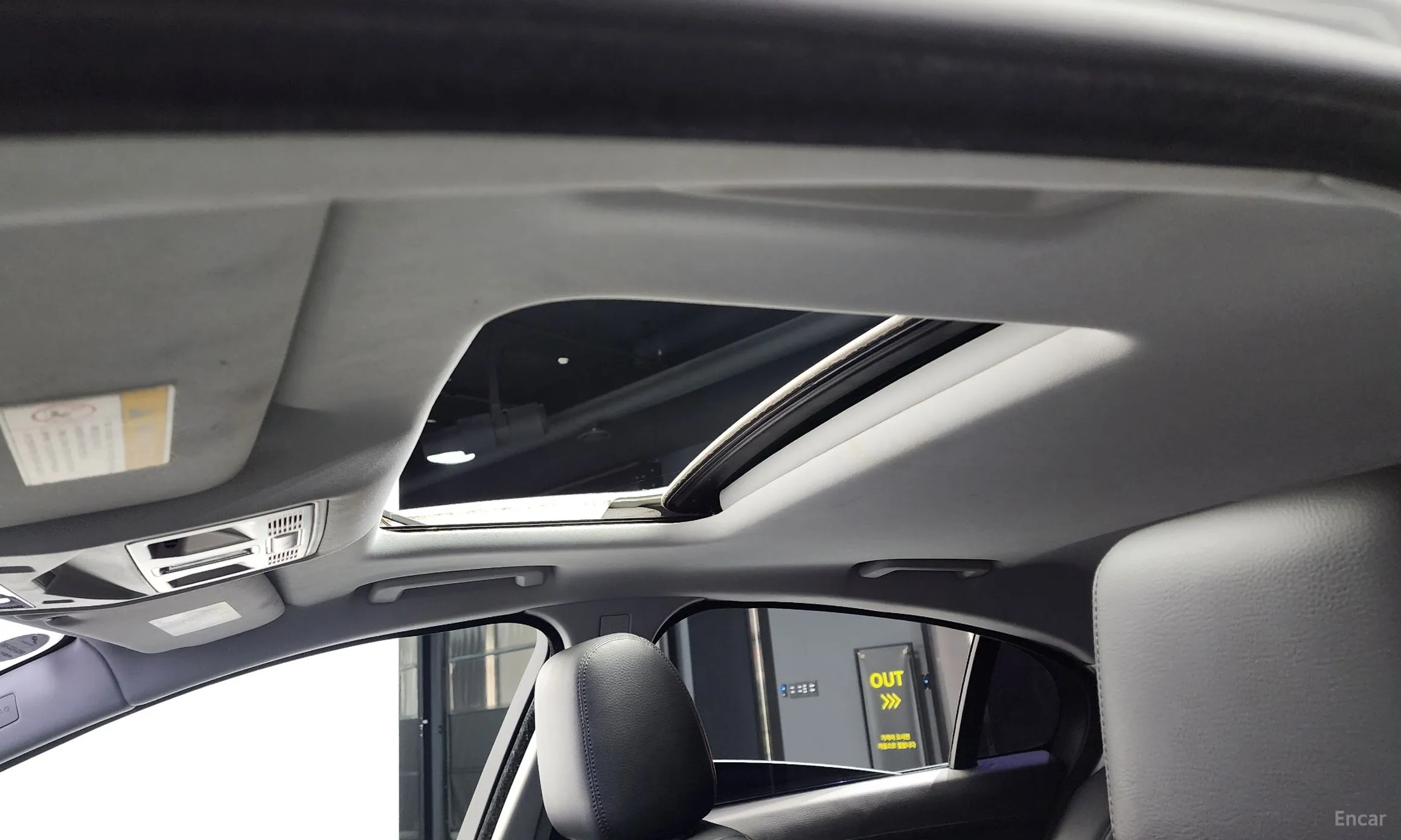 Jaguar New XF превью 18