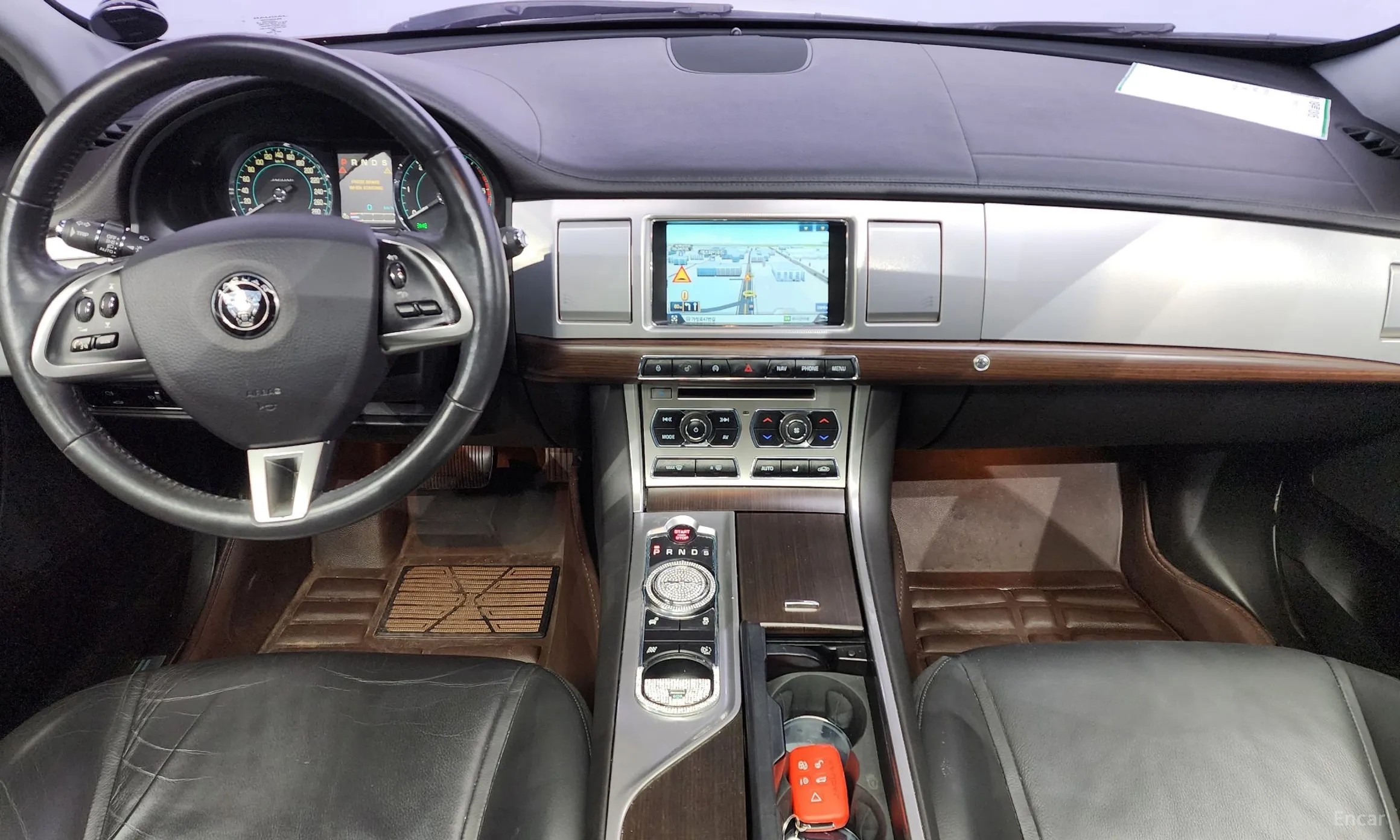 Jaguar New XF превью 7