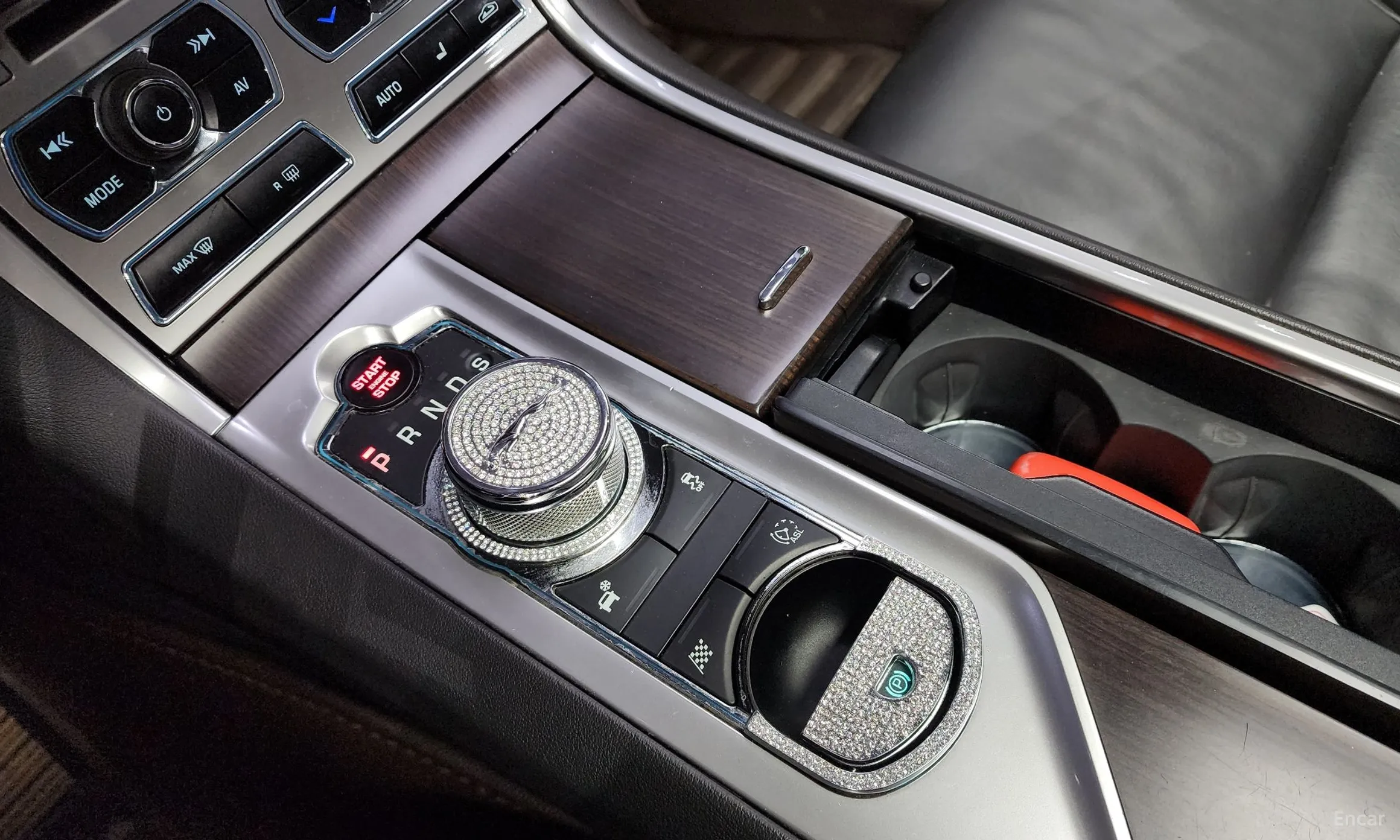 Jaguar New XF превью 9