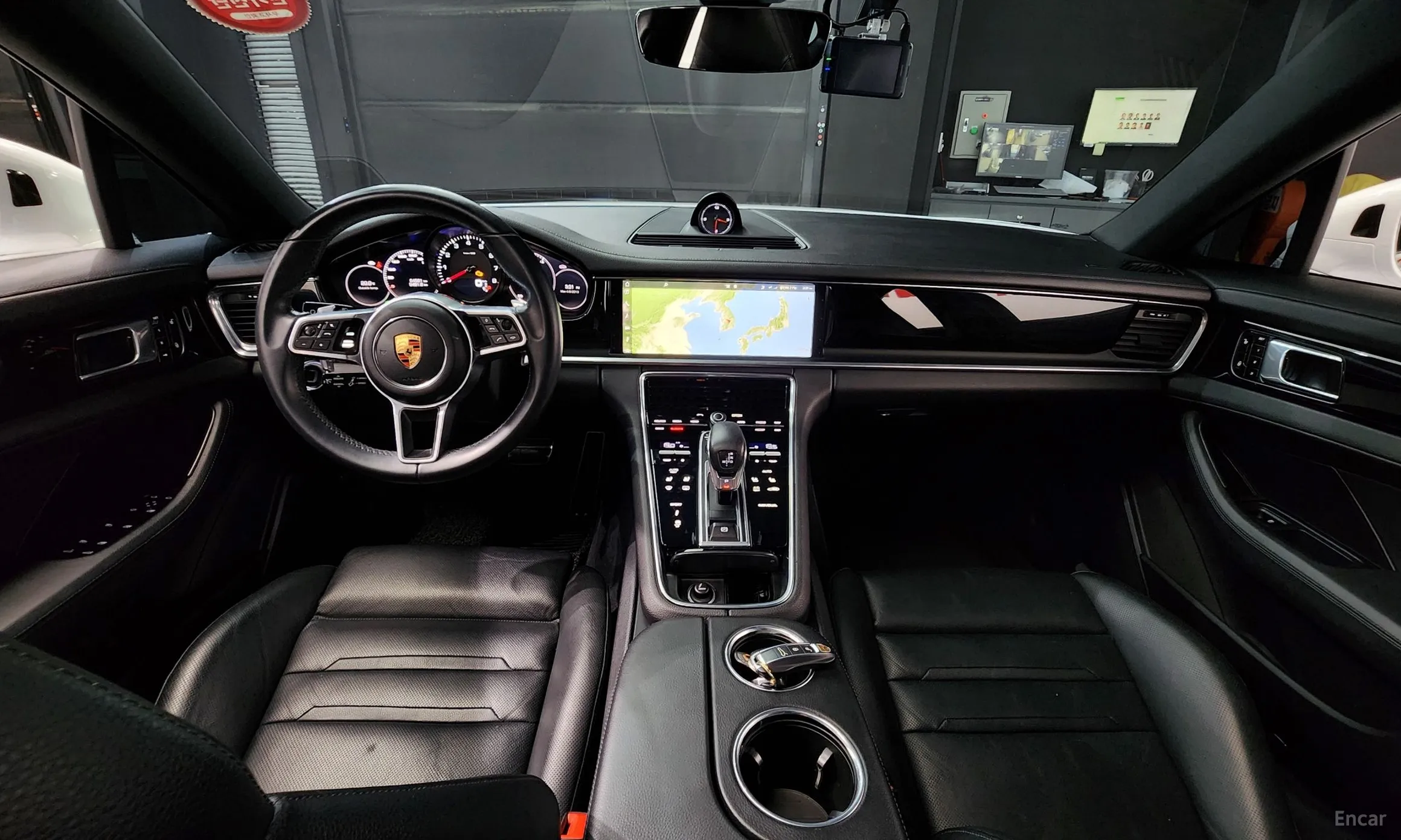 Porsche Panamera (971) превью 4