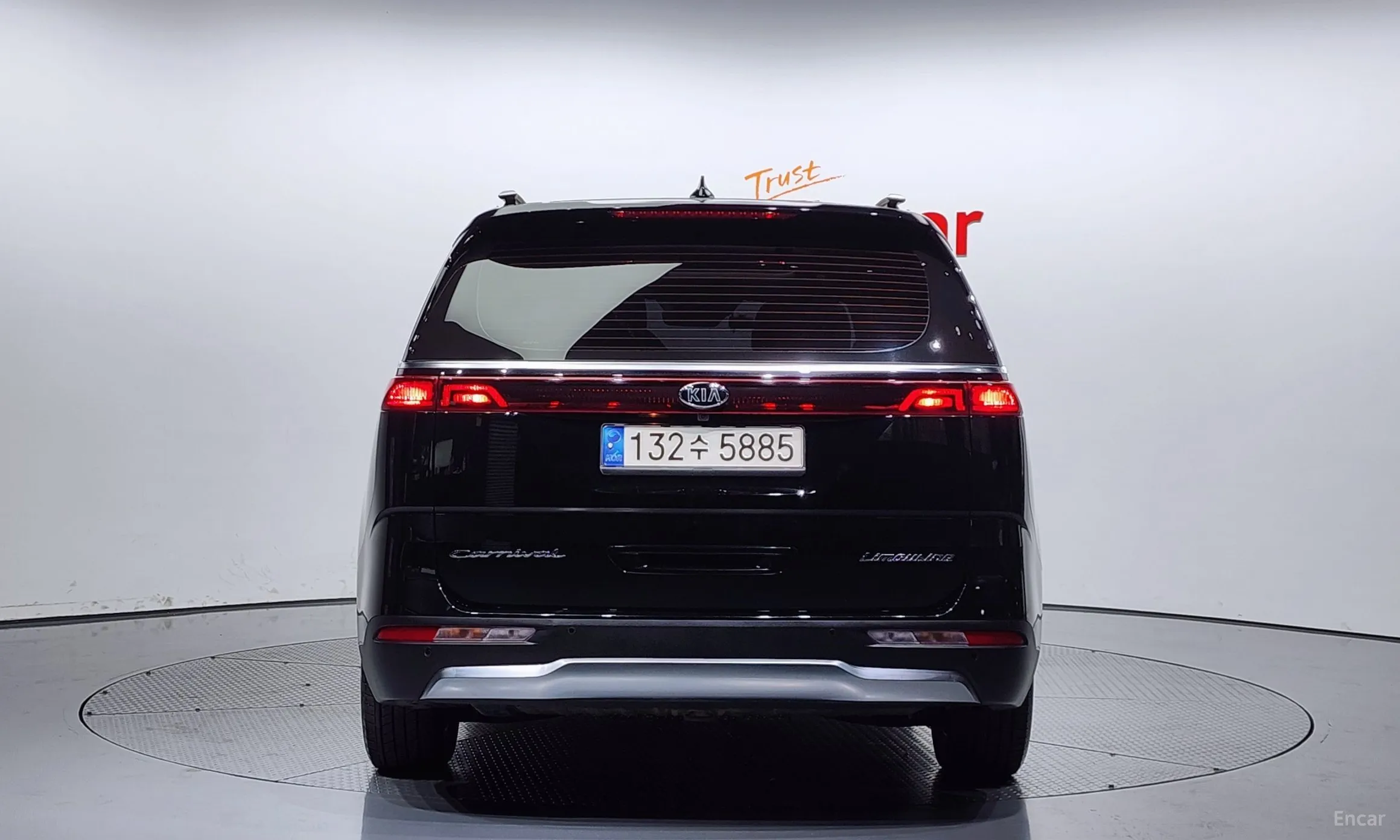 Kia Carnival Gen 4 превью 3