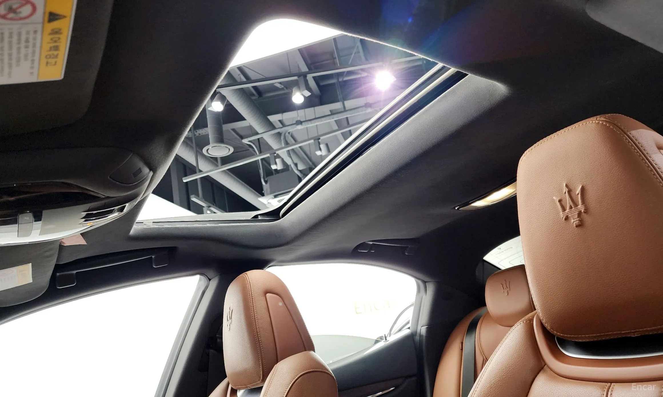 Maserati Ghibli превью 19