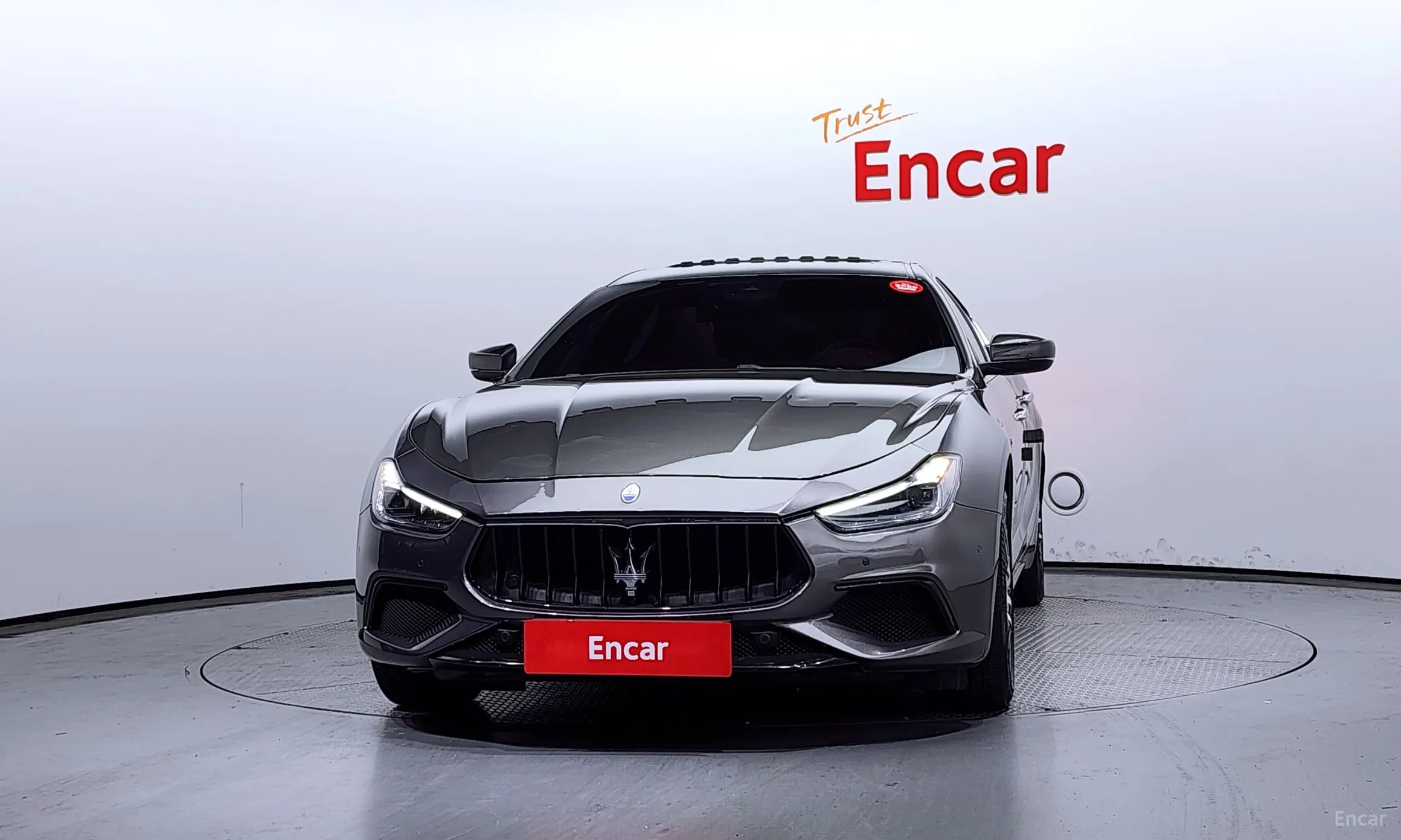 Maserati Ghibli превью 3