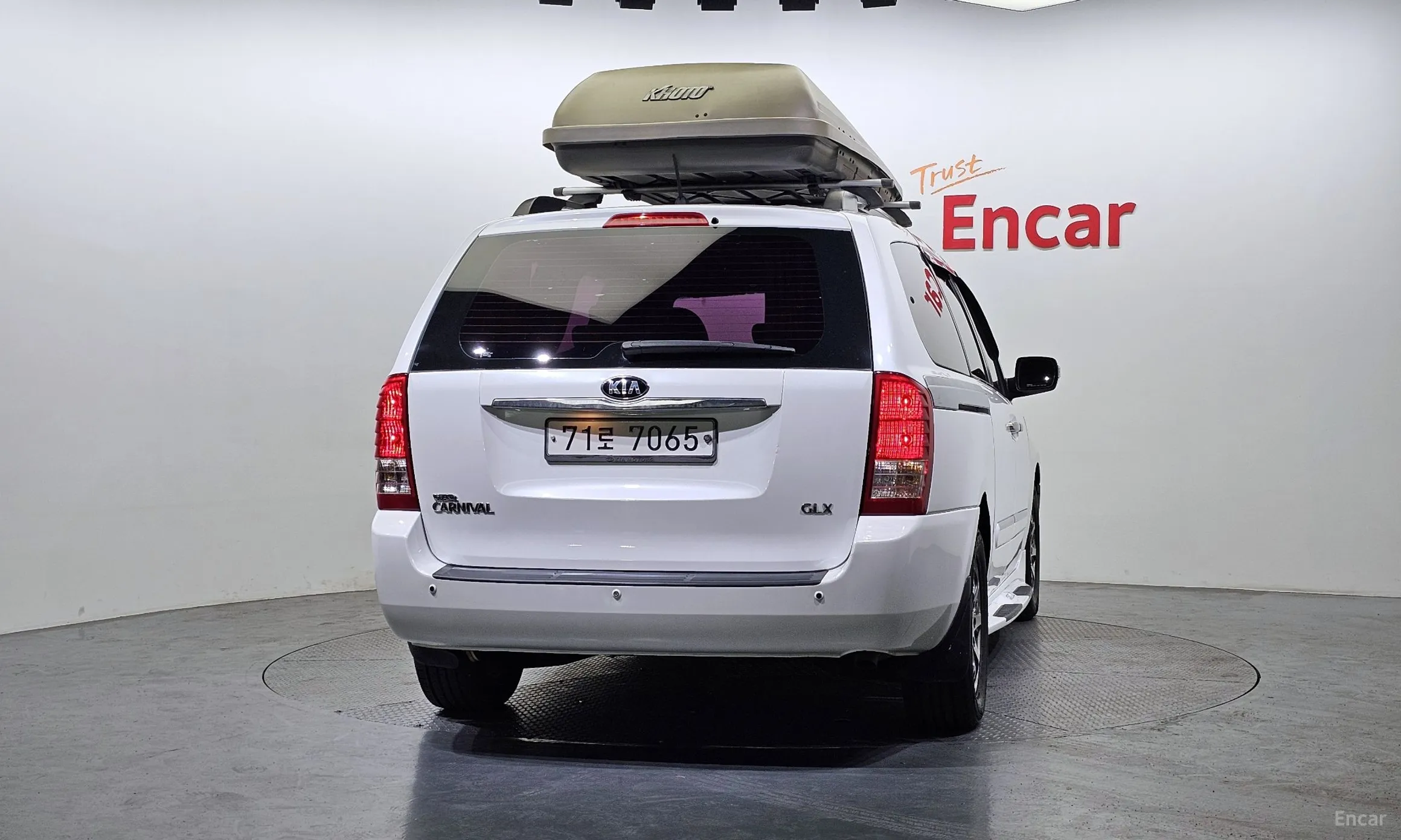 Kia Carnival R превью 3