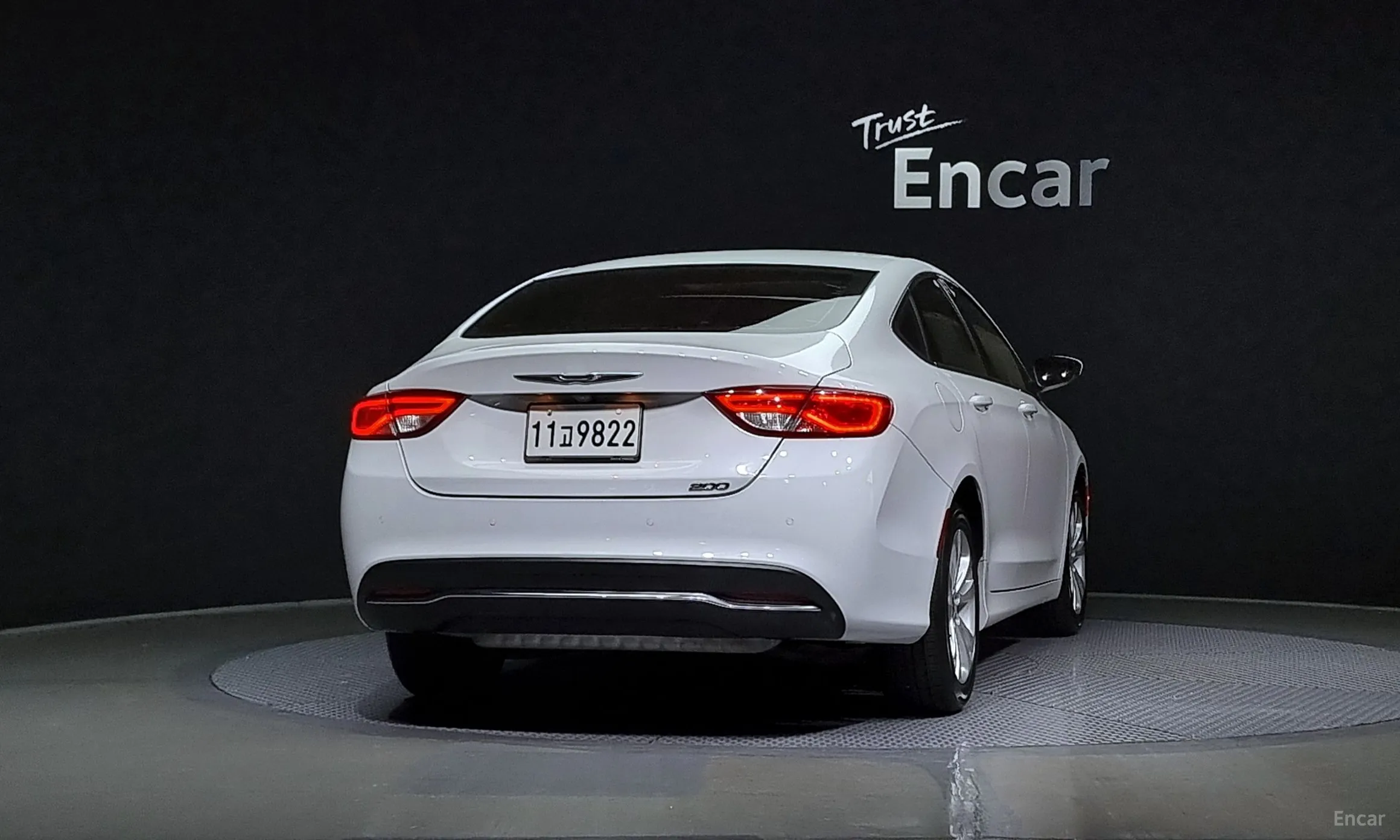 Chrysler 200 Second generation превью 4