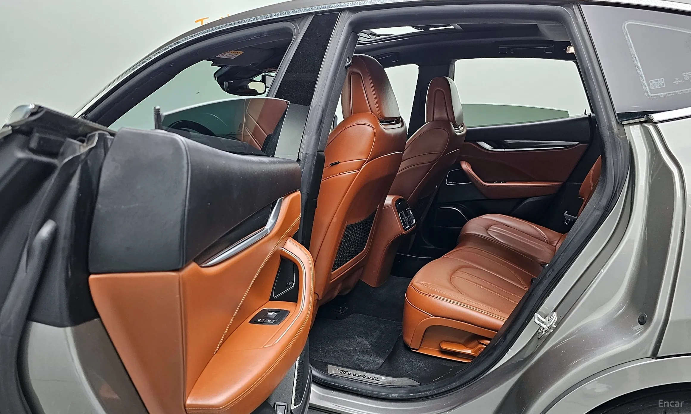 Maserati Levante превью 12