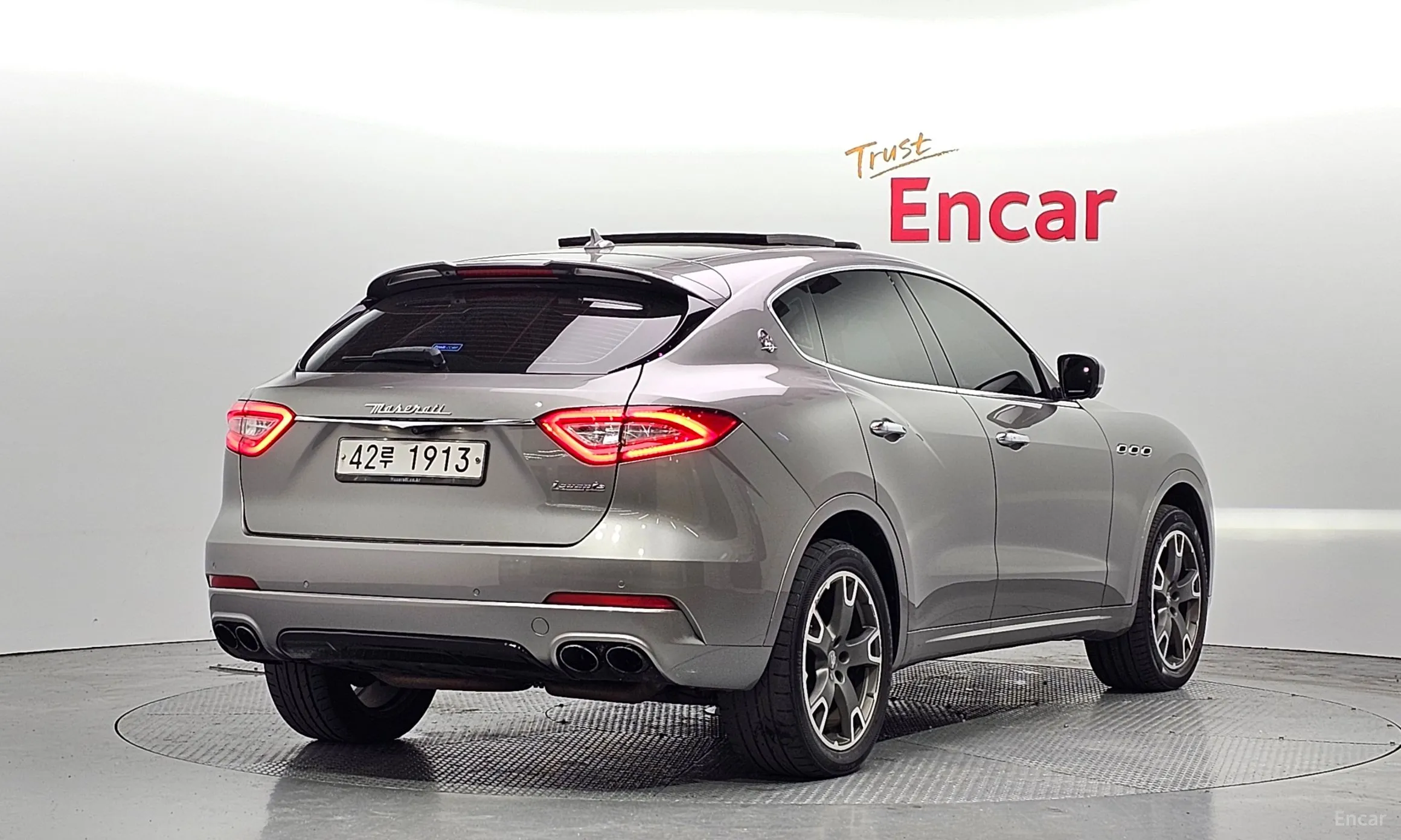 Maserati Levante превью 2