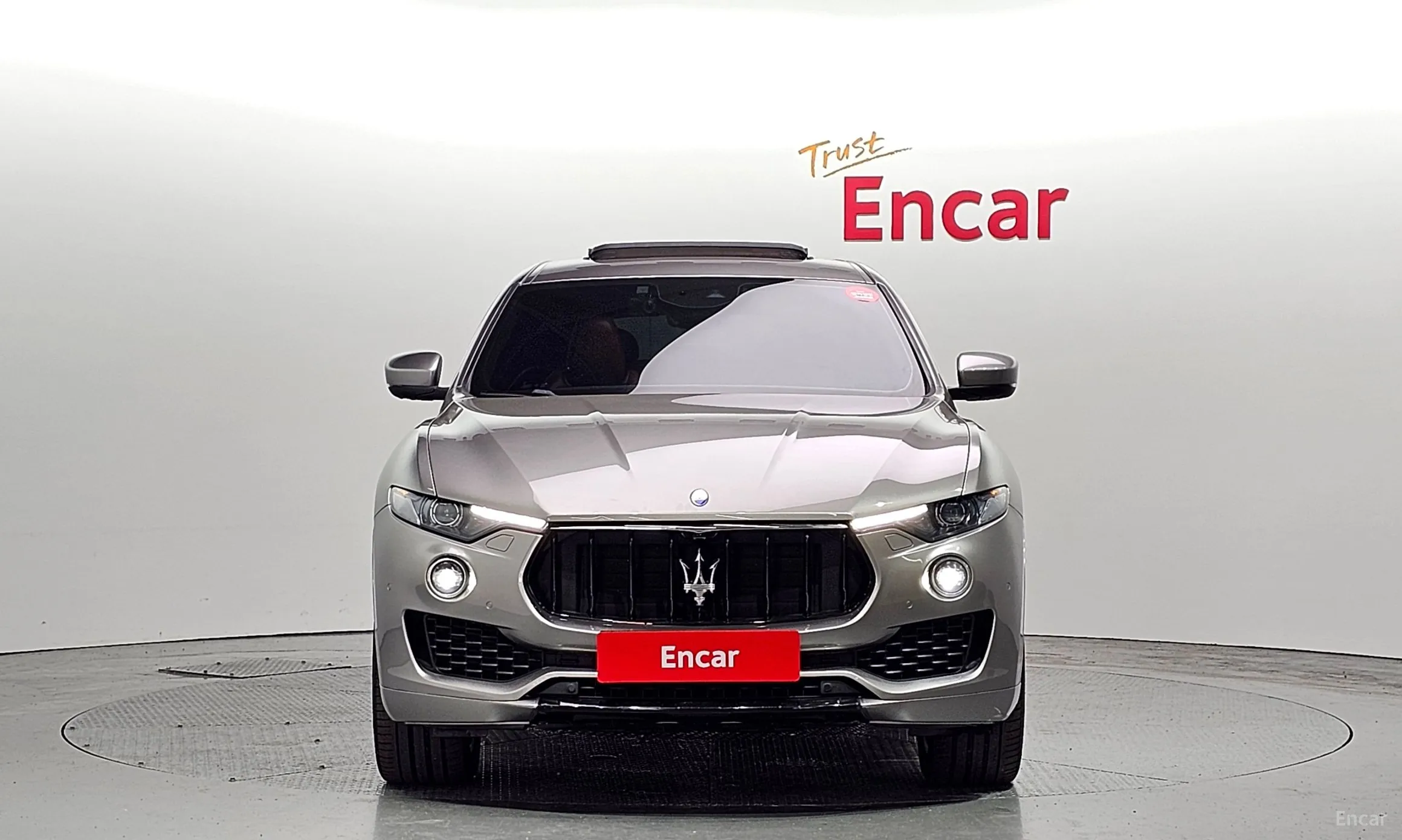 Maserati Levante превью 3