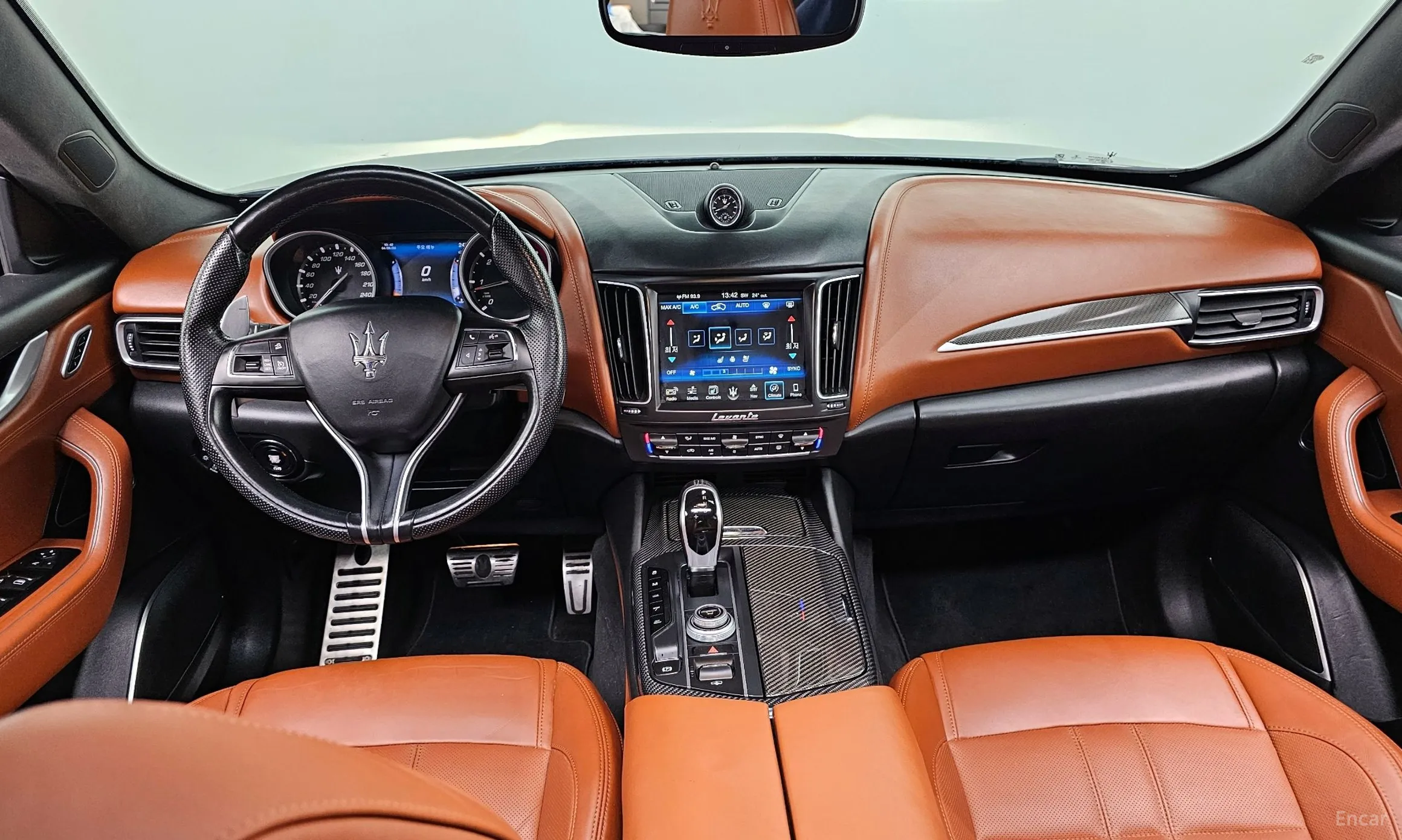 Maserati Levante превью 7