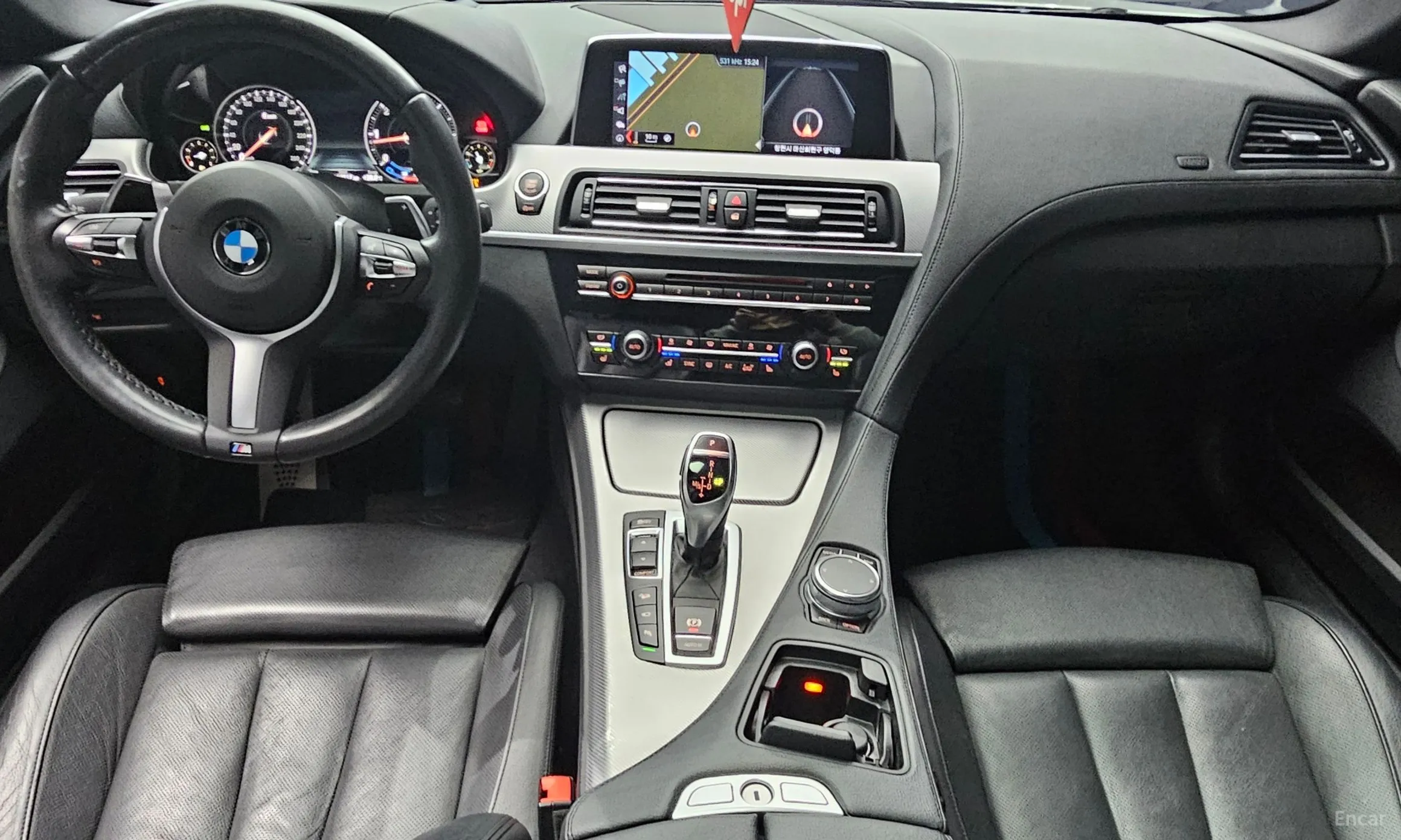 BMW 6 Series (F12) превью 4