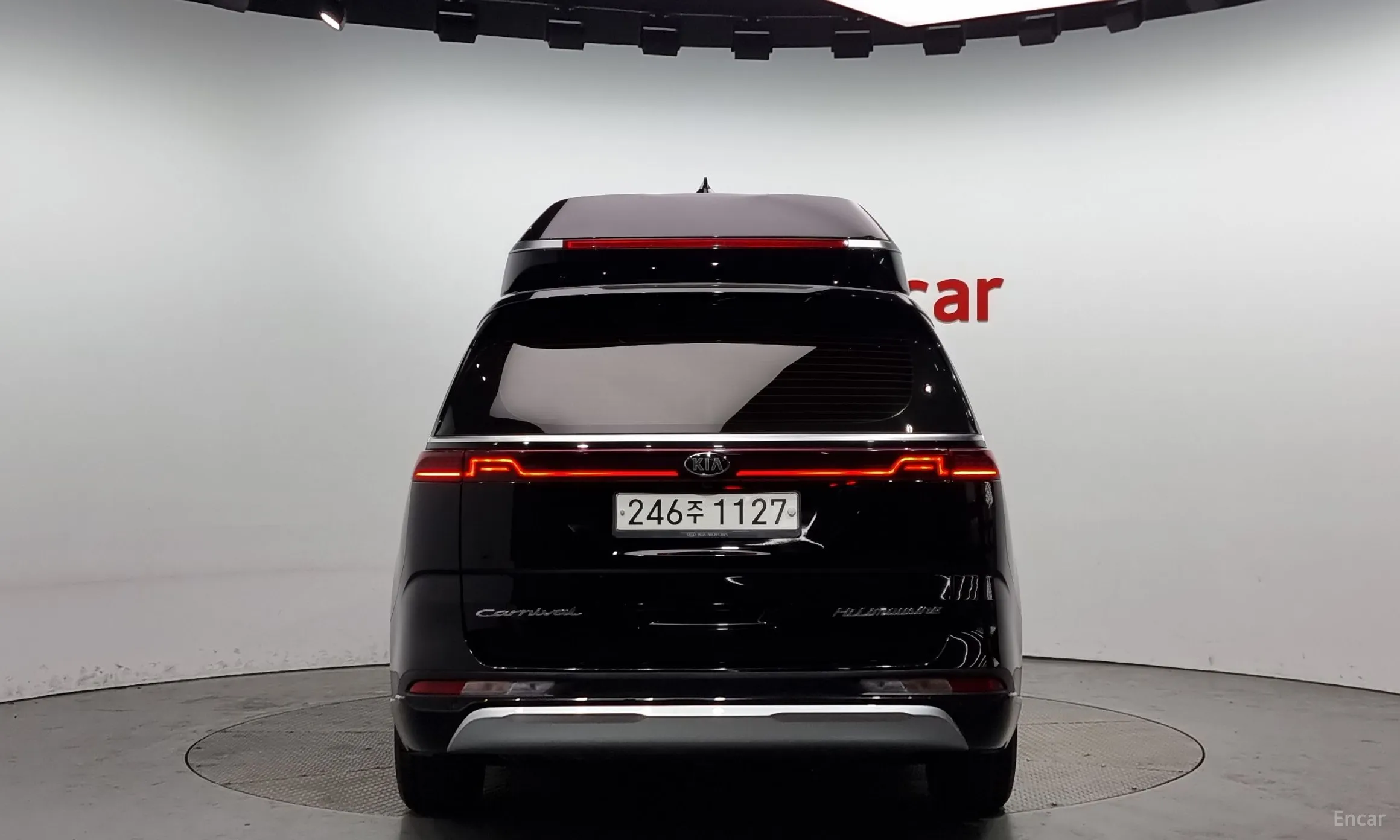 Kia Carnival Gen 4 превью 3