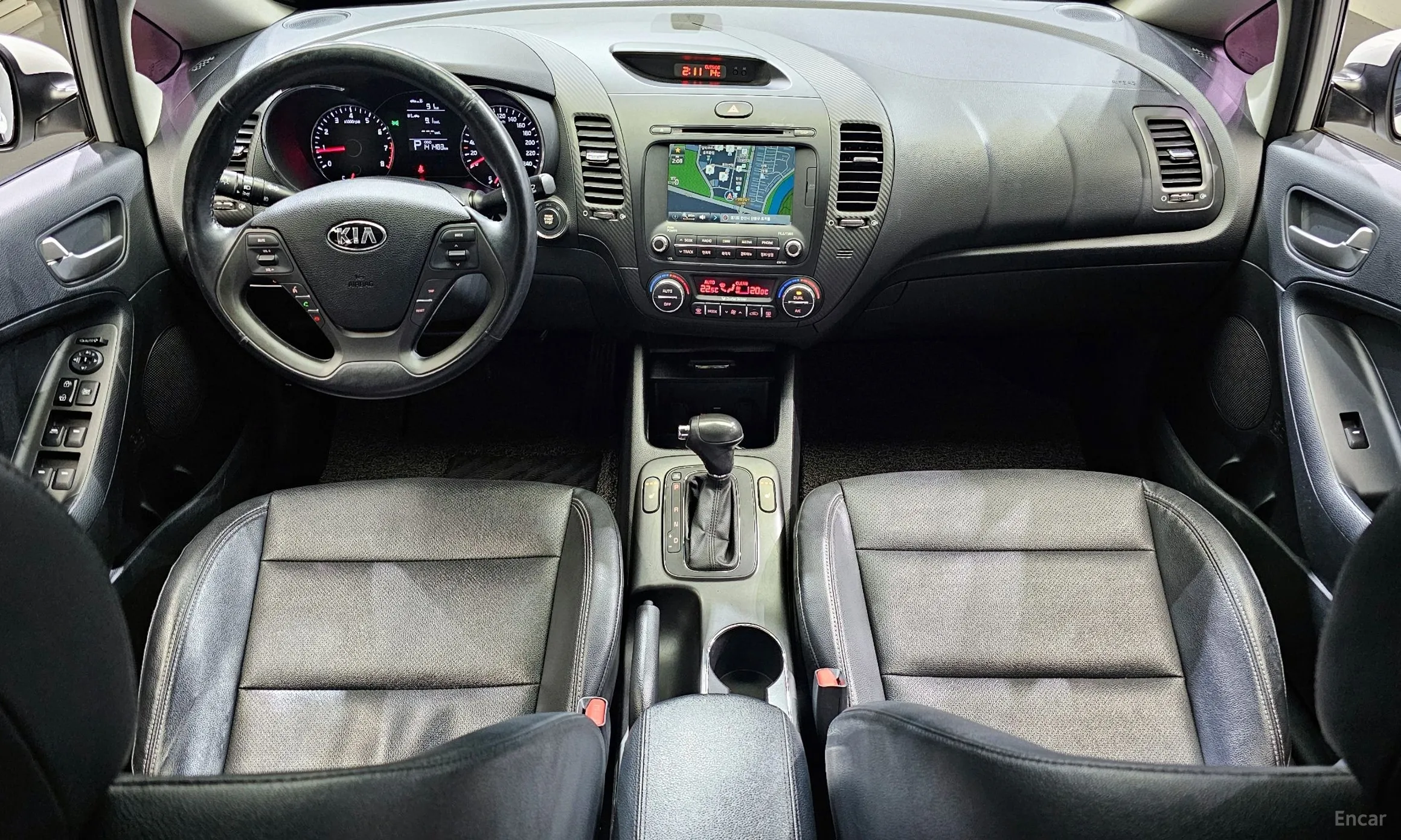 Kia K3 превью 4