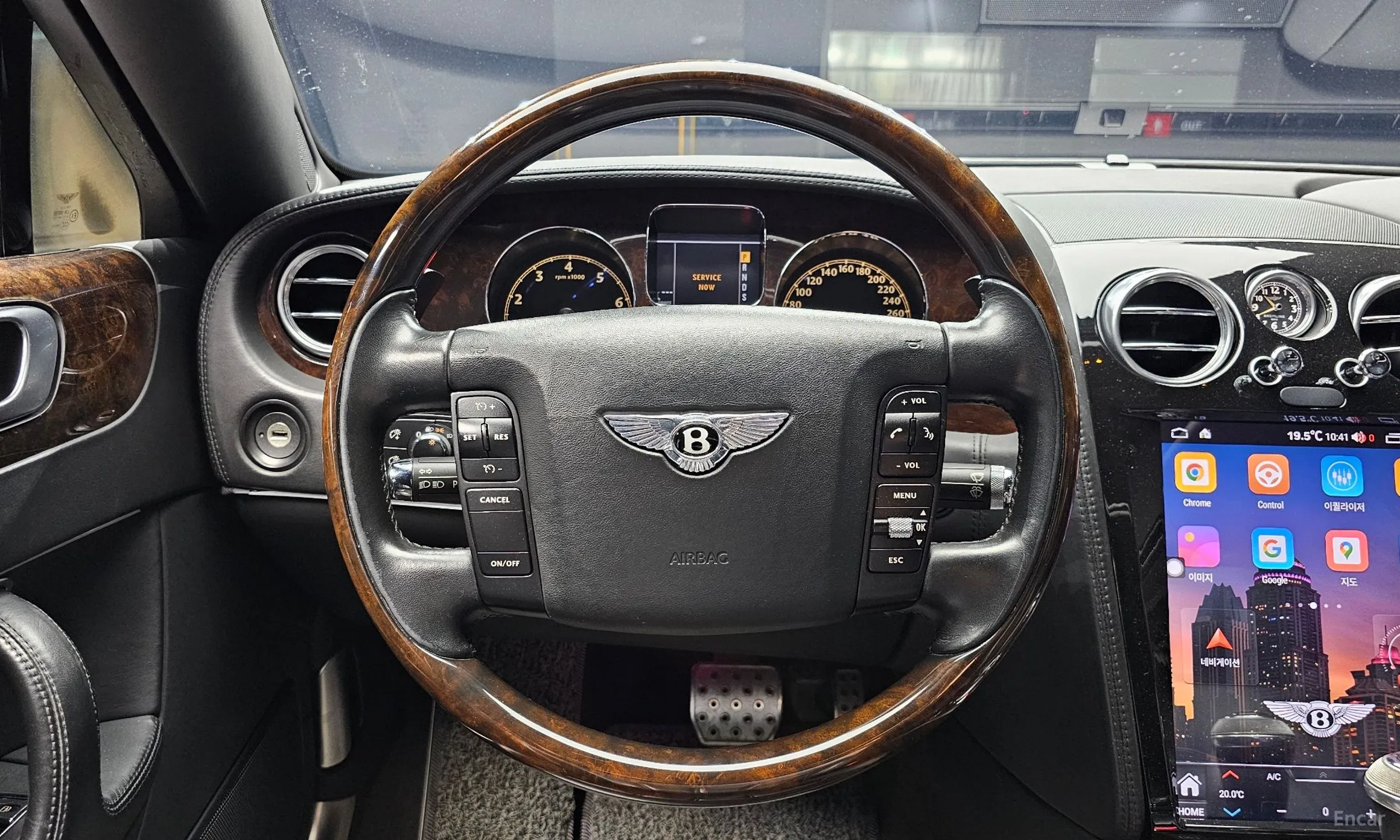 Bentley Flying Spur Gen 1 превью 12