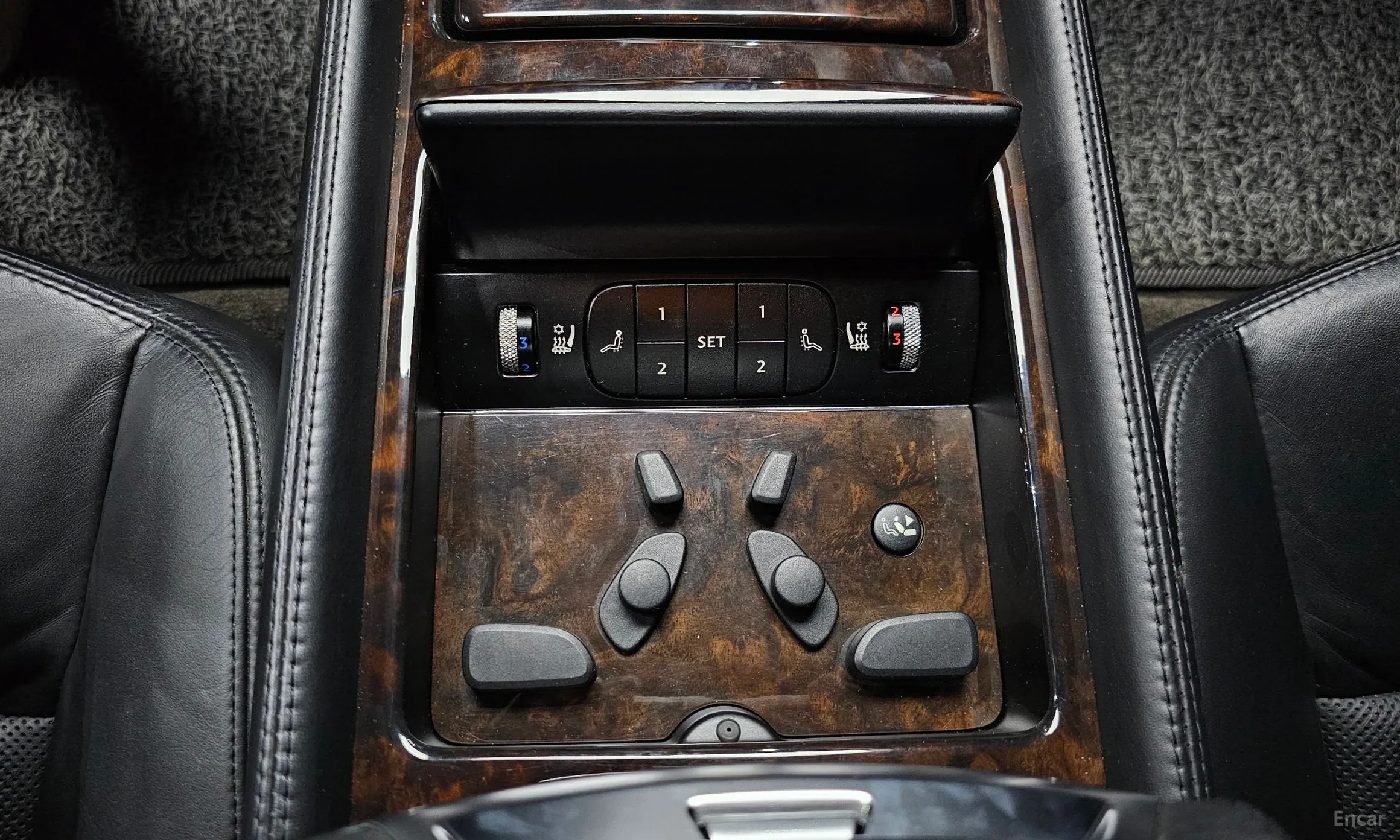 Bentley Flying Spur Gen 1 превью 15