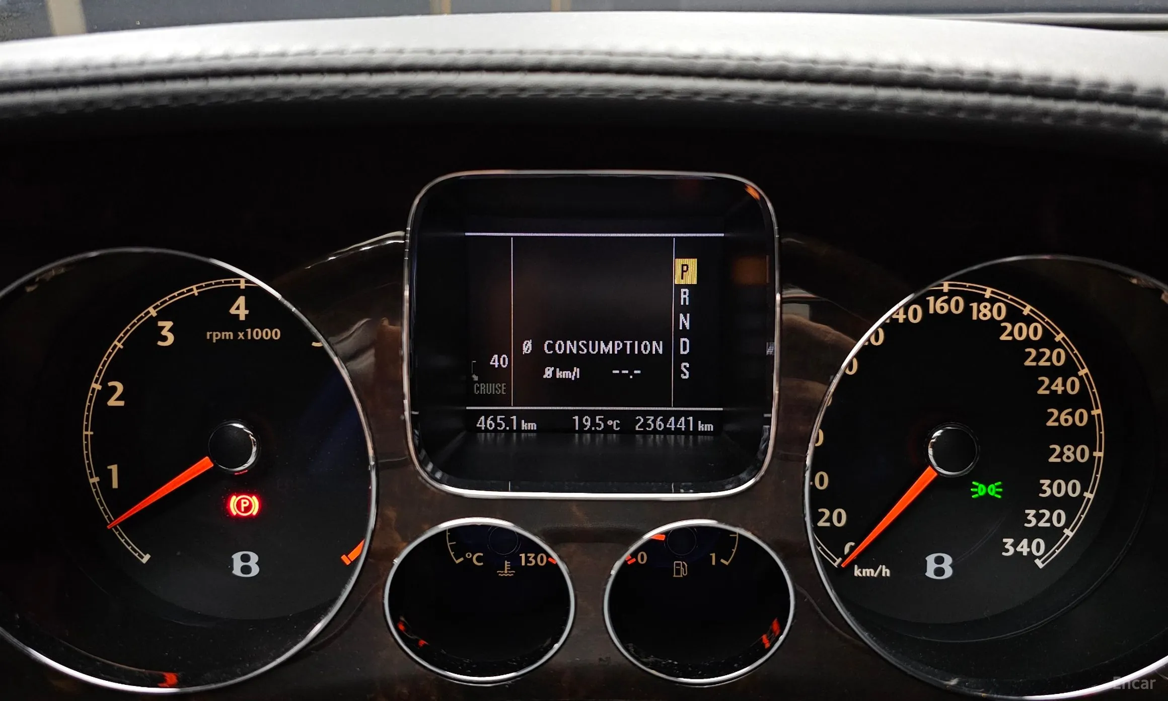 Bentley Flying Spur Gen 1 превью 7