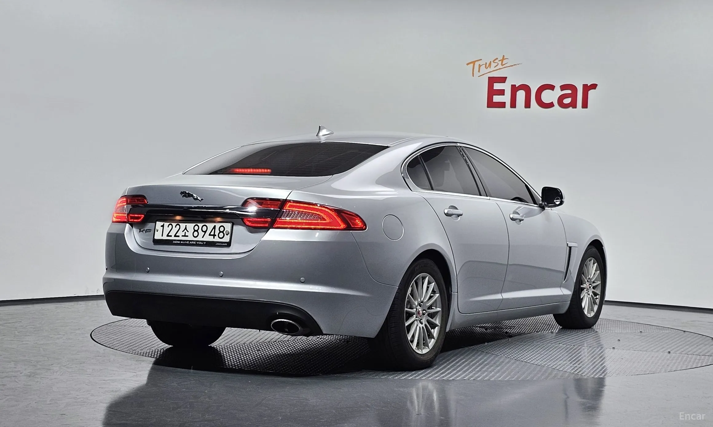 Jaguar New XF превью 2