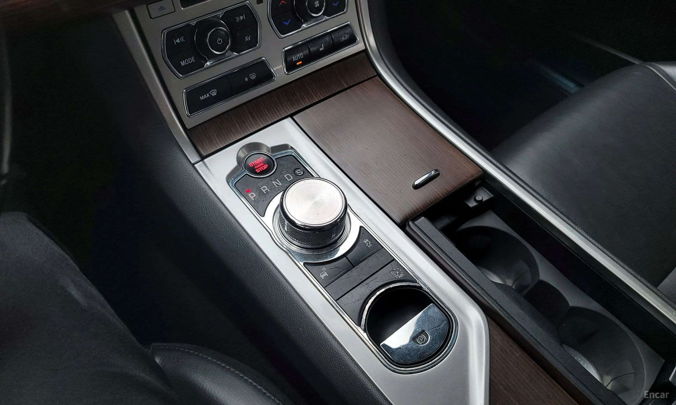 Jaguar New XF превью 9