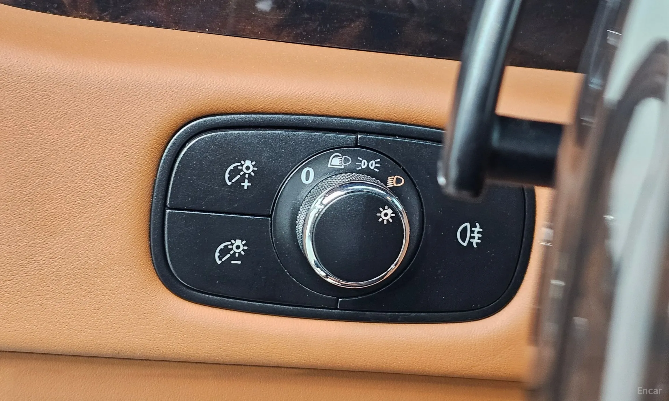 Bentley Flying Spur Gen 1 превью 16