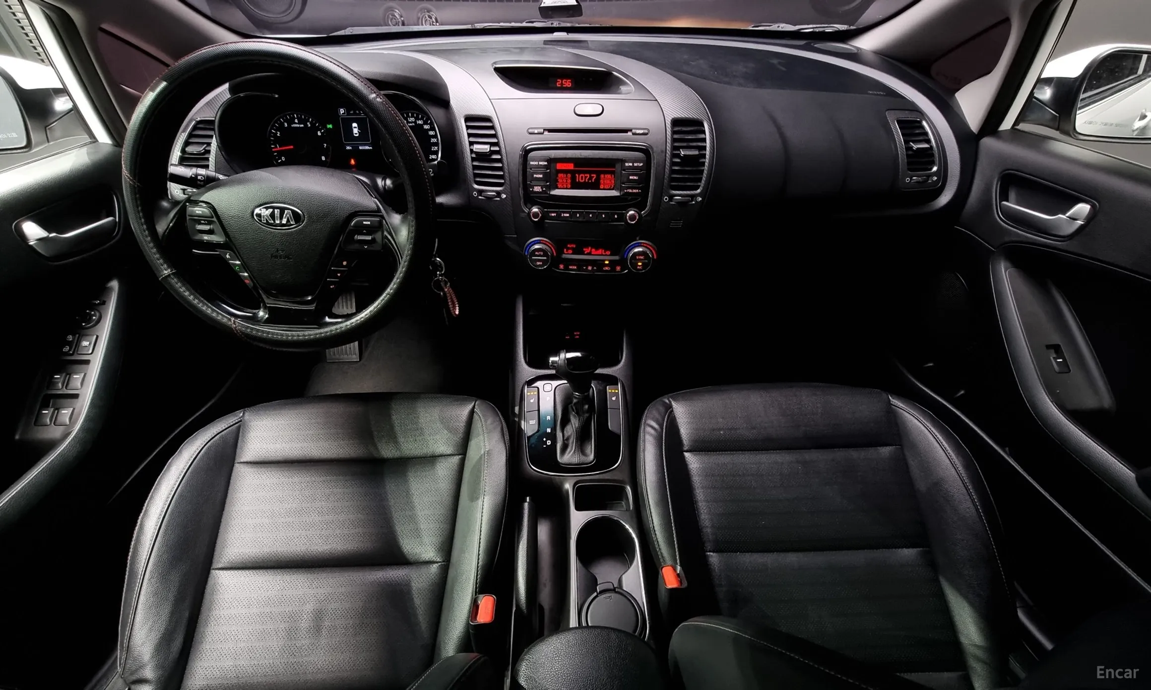 Kia K3 превью 4
