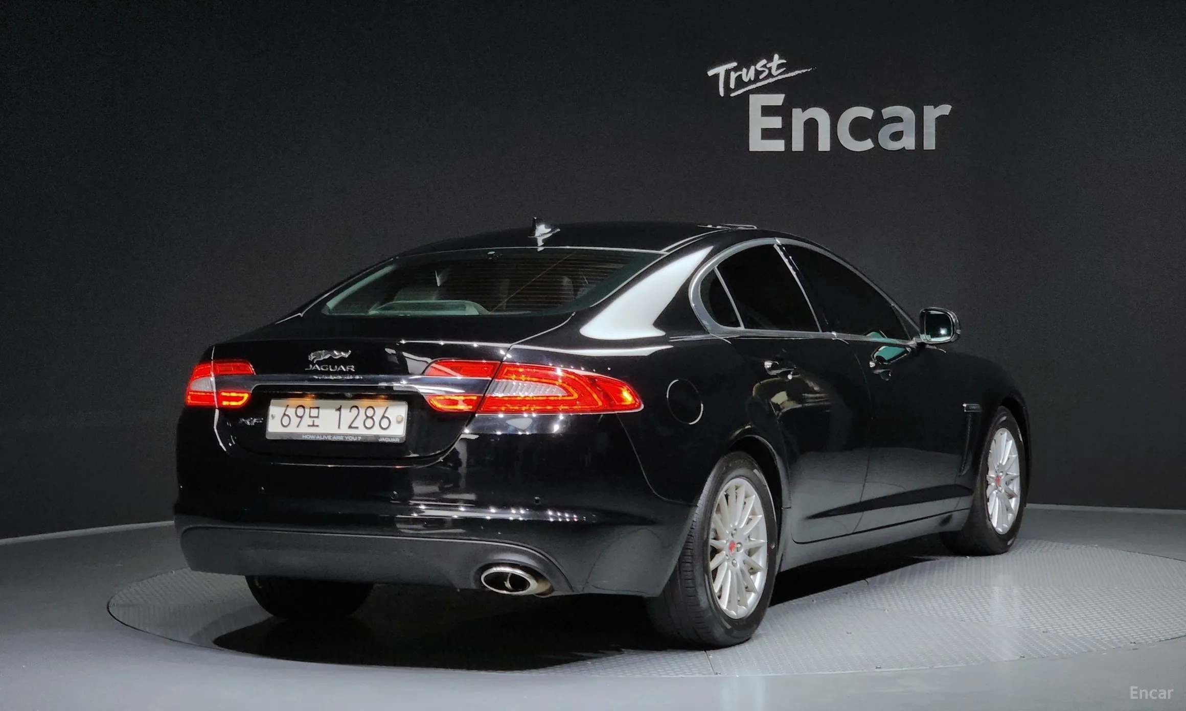 Jaguar New XF превью 2