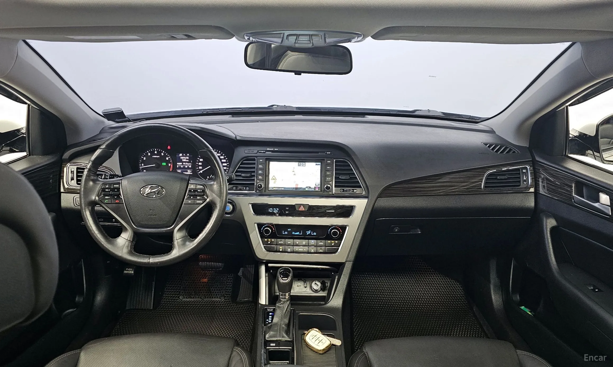 Hyundai LF Sonata превью 4