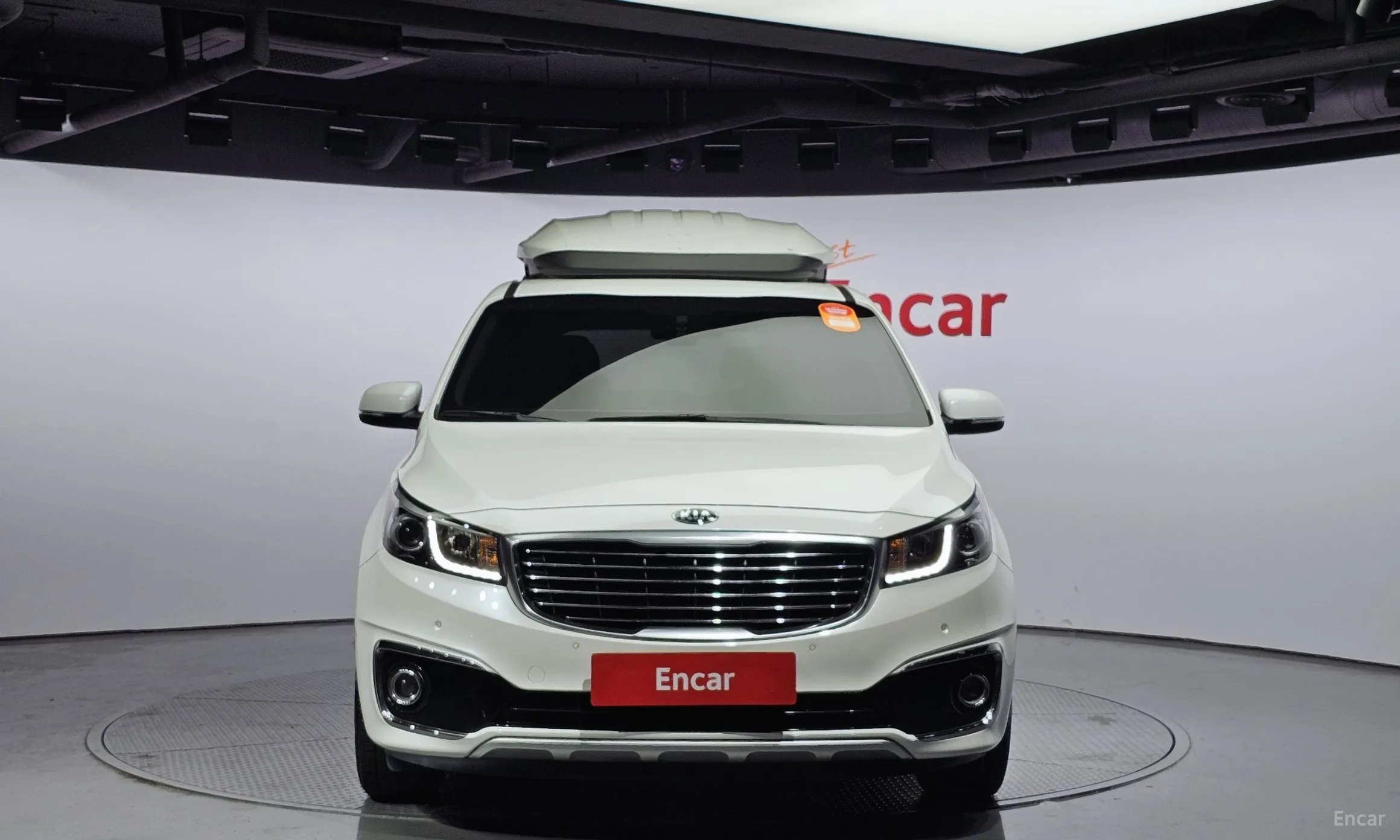 Kia Carnival превью 2