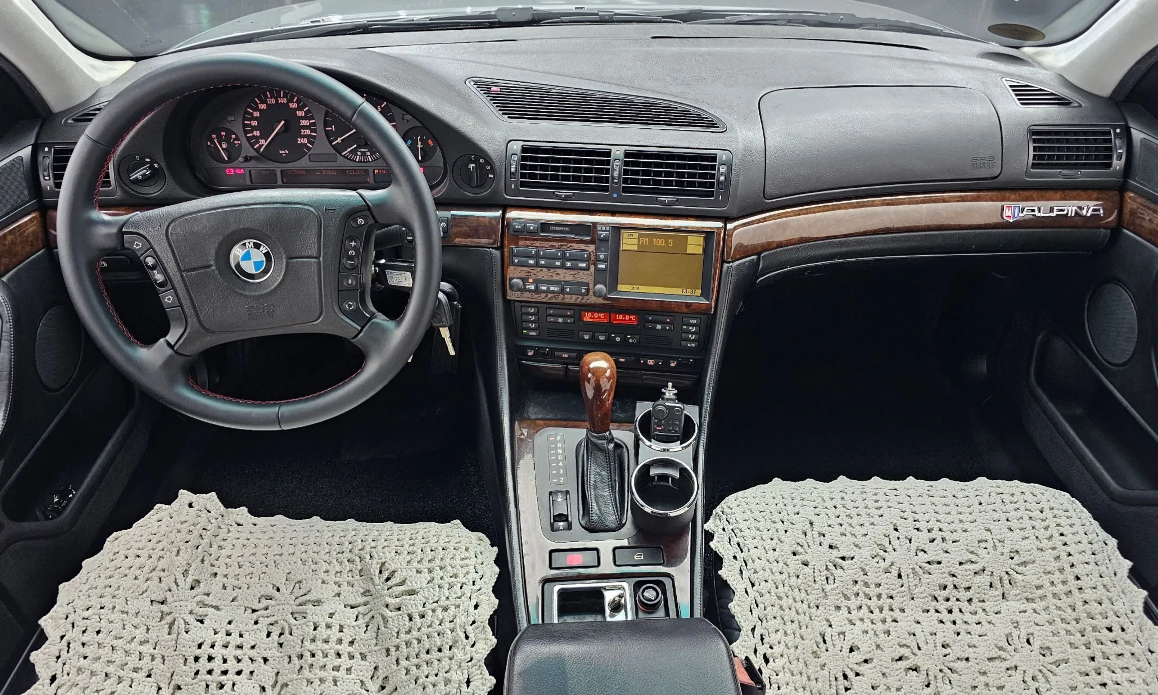 BMW 7 Series превью 4