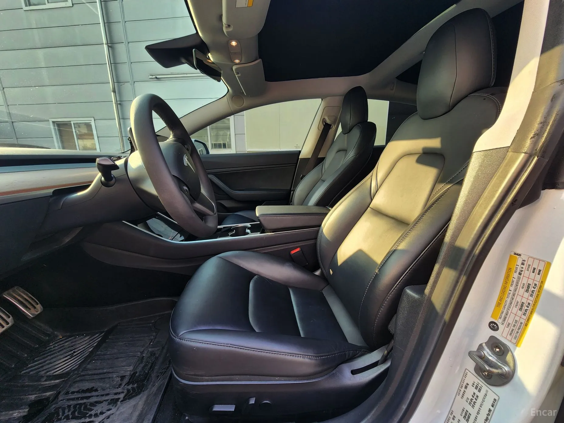 Tesla Model 3 превью 10