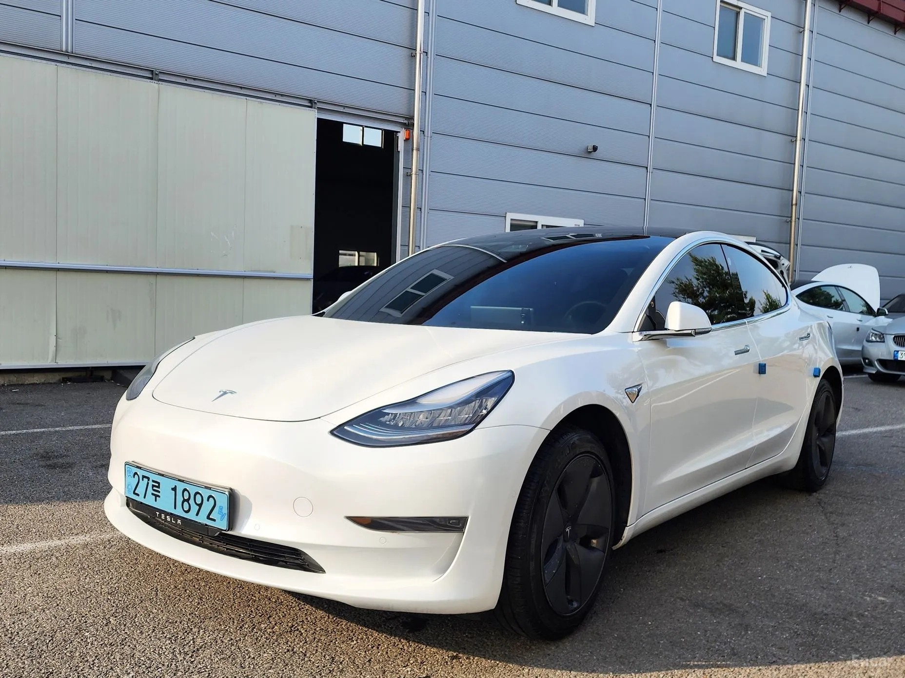 Tesla Model 3 превью 9