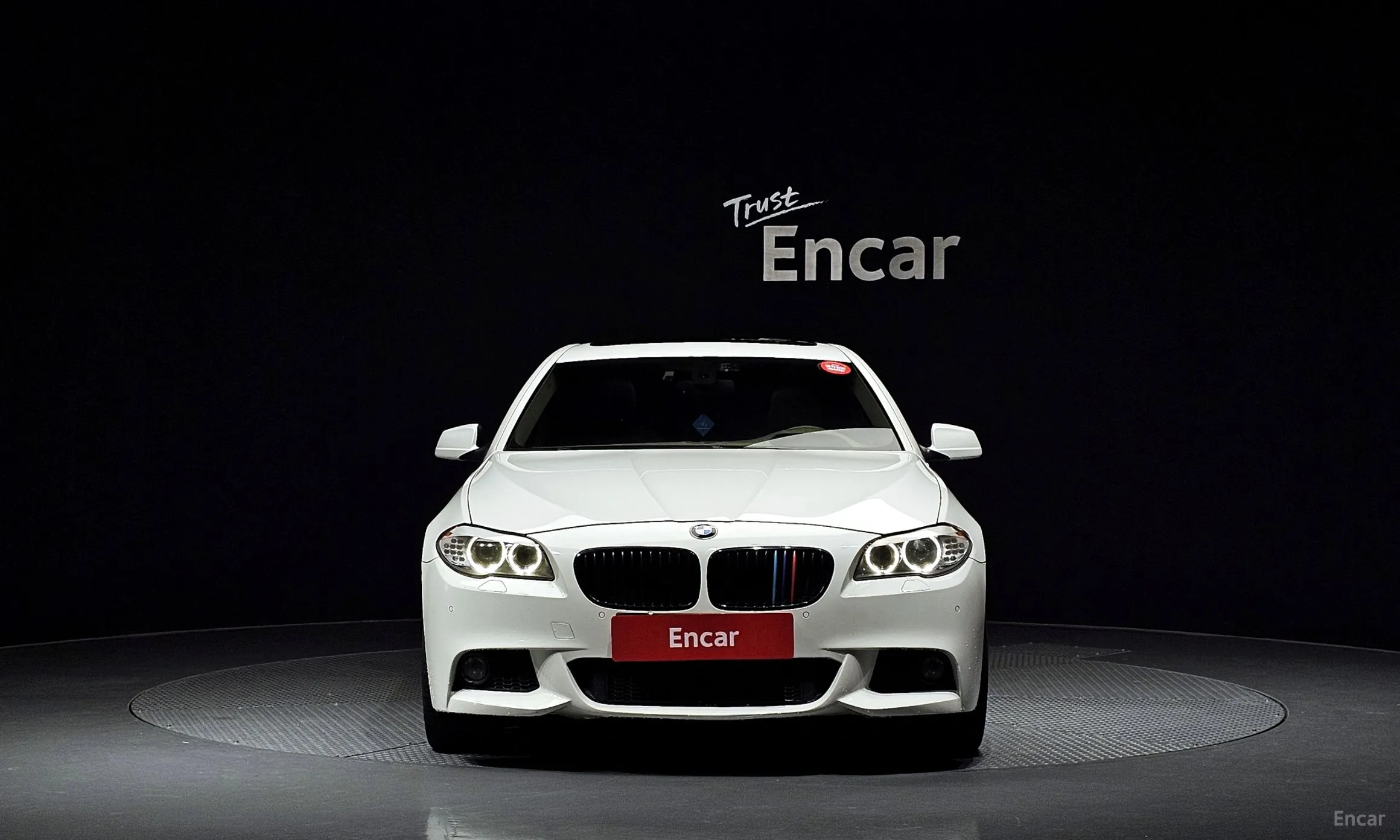 BMW 5 Series (F10) превью 2