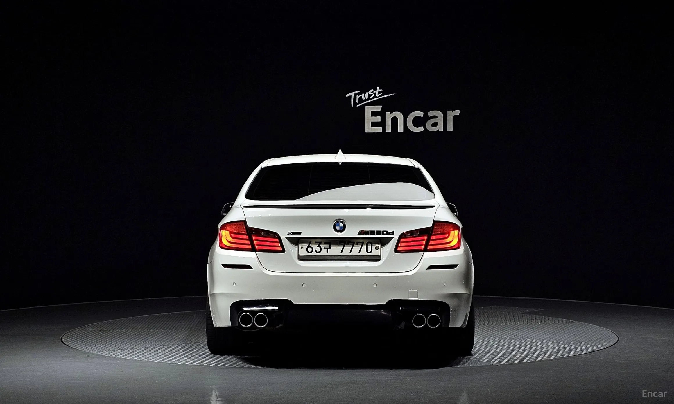 BMW 5 Series (F10) превью 3