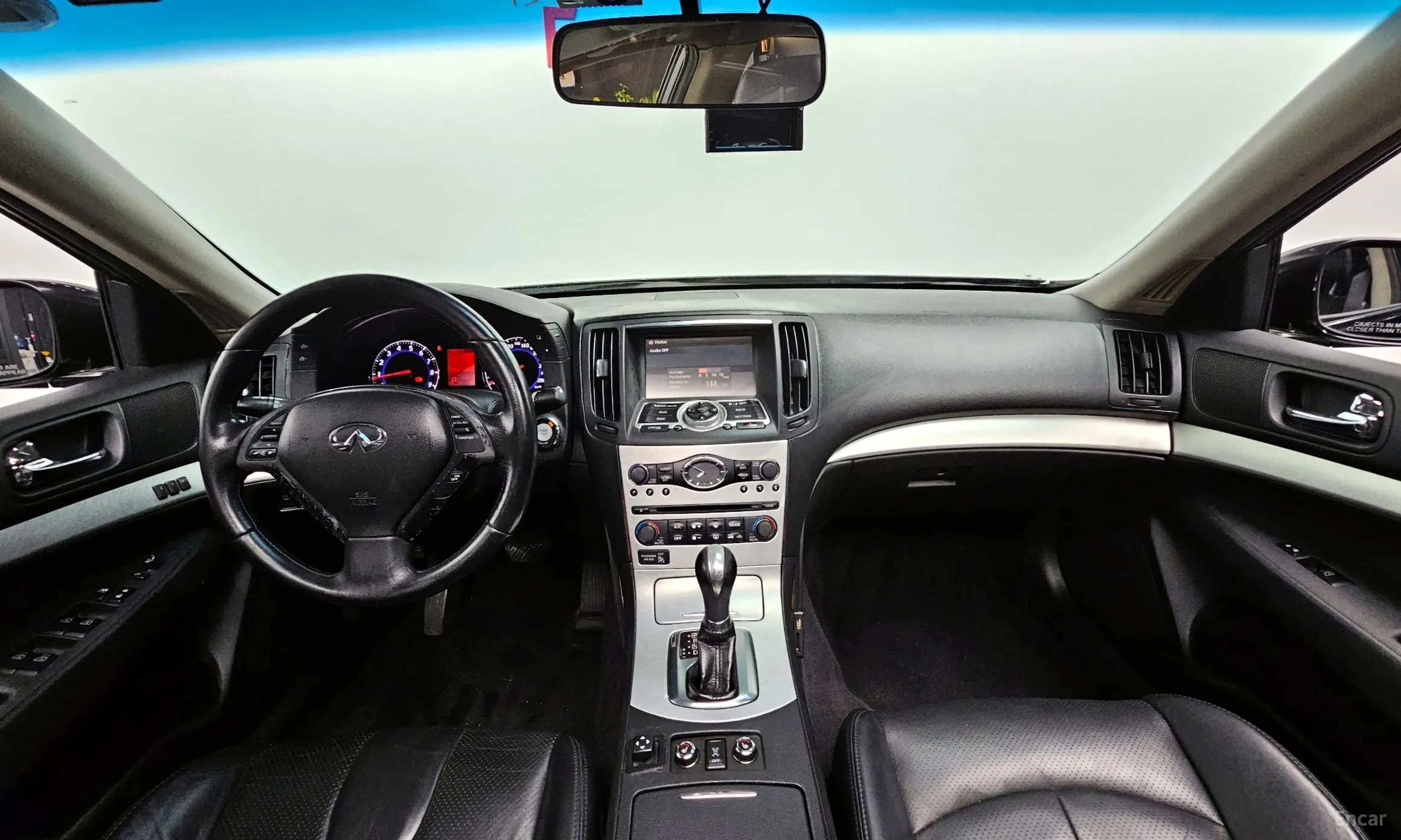 Infiniti G37 превью 7