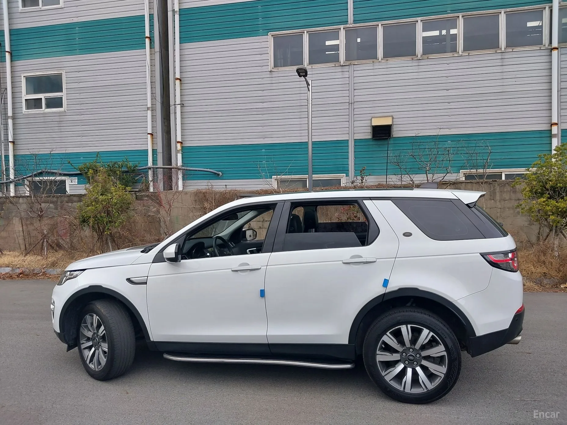 Land Rover Discovery Sports превью 2