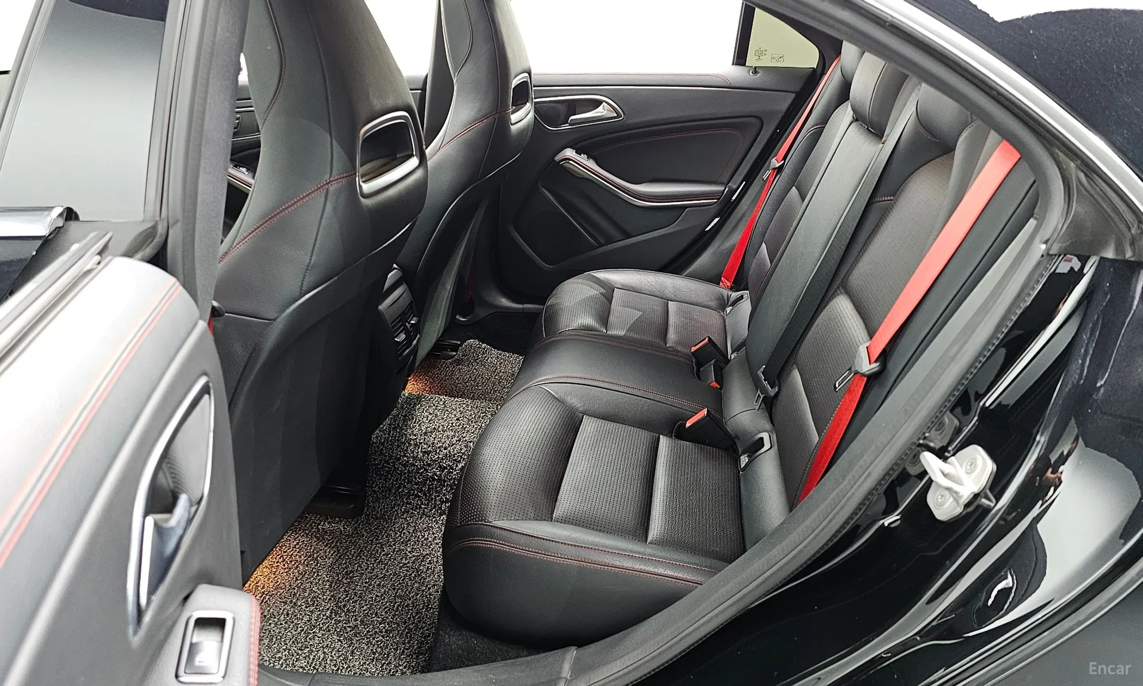 Mercedes Benz CLA-Class C117 превью 12