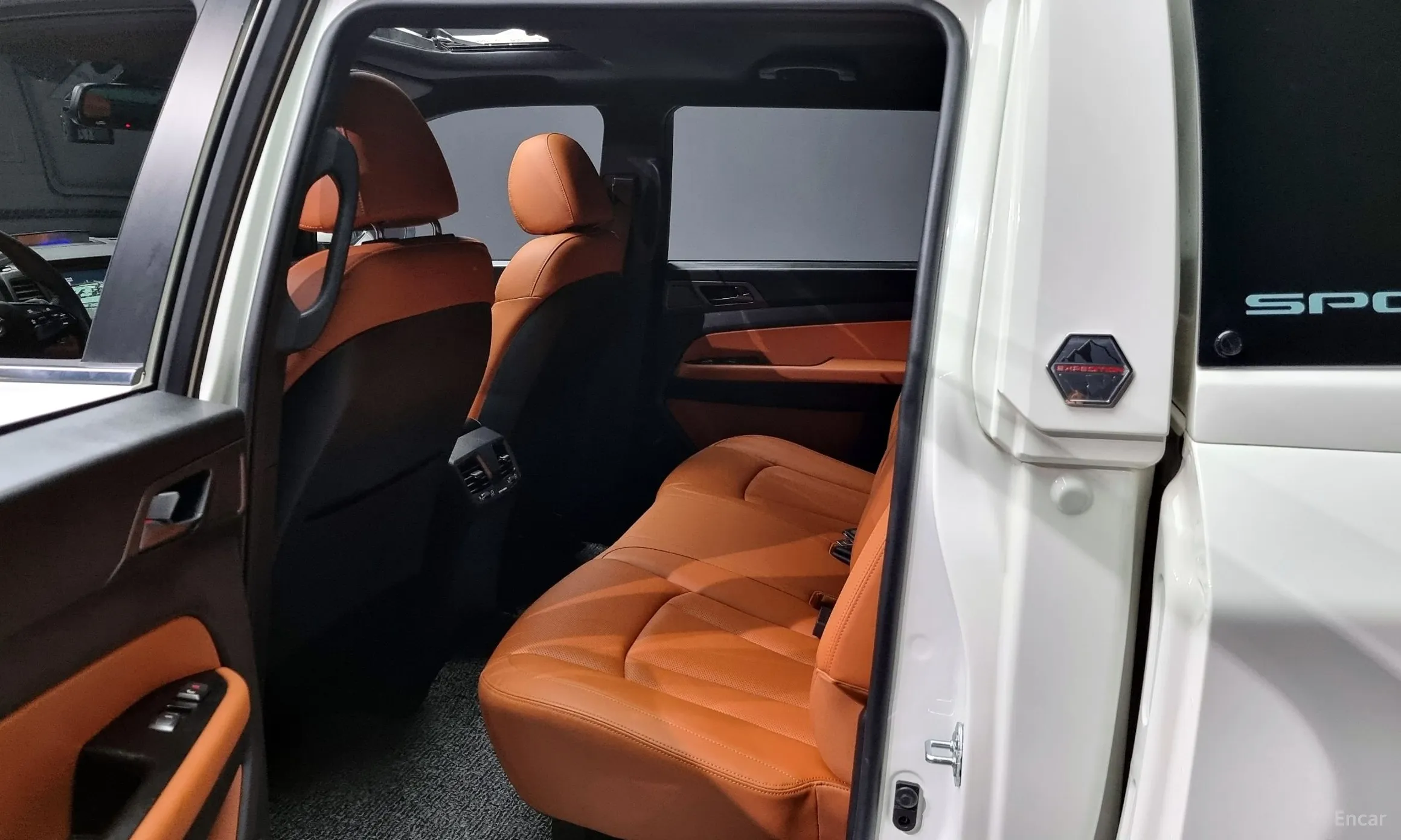 KG Mobility (SsangYong) Rexton Sports превью 12