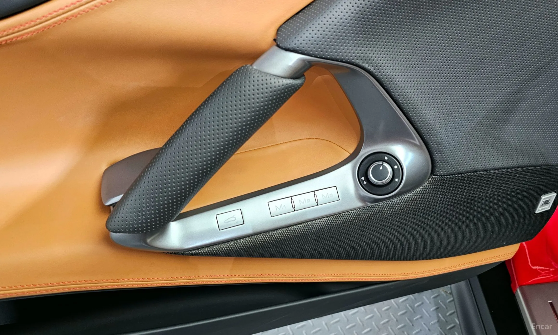 Ferrari 812 GTS превью 17