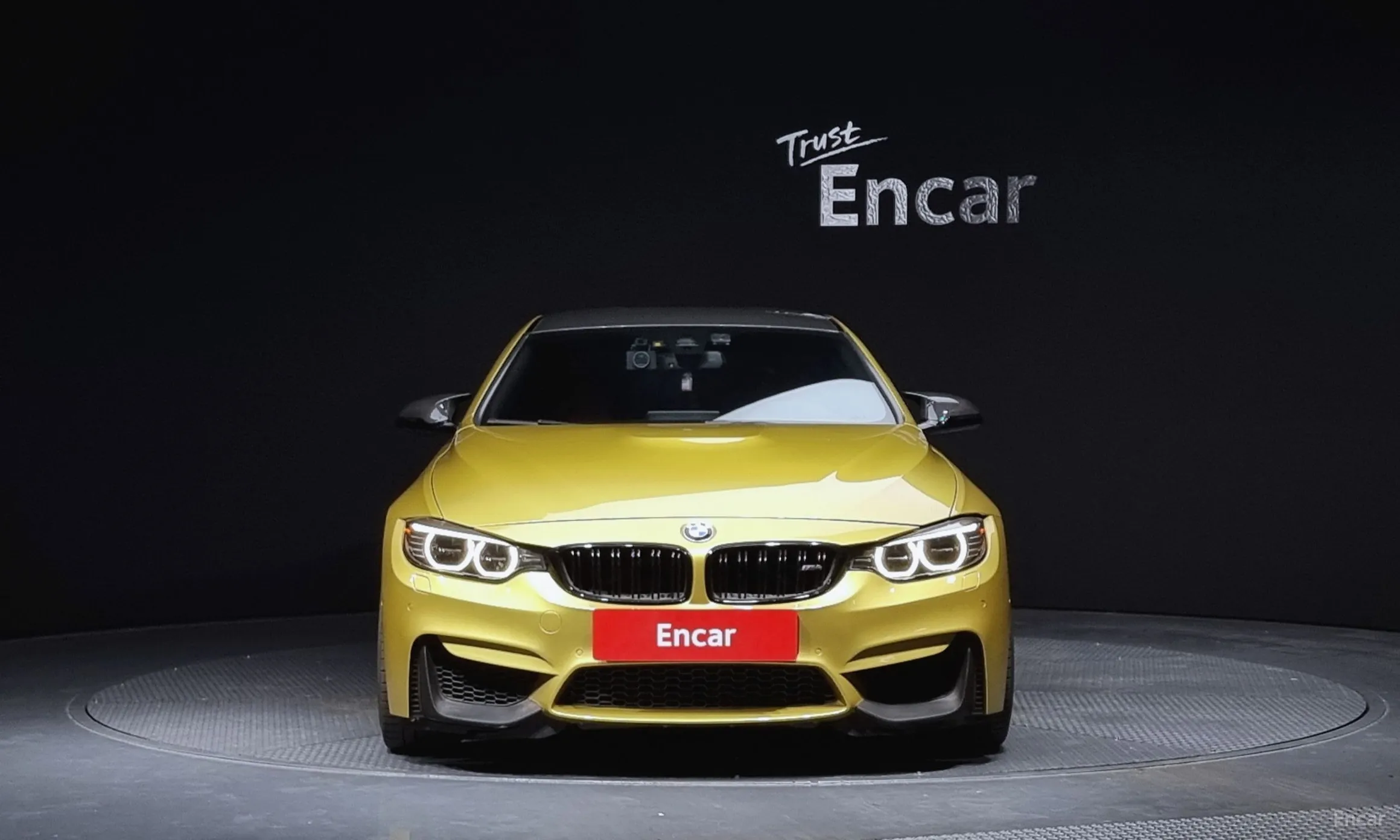 BMW M4 (F82)